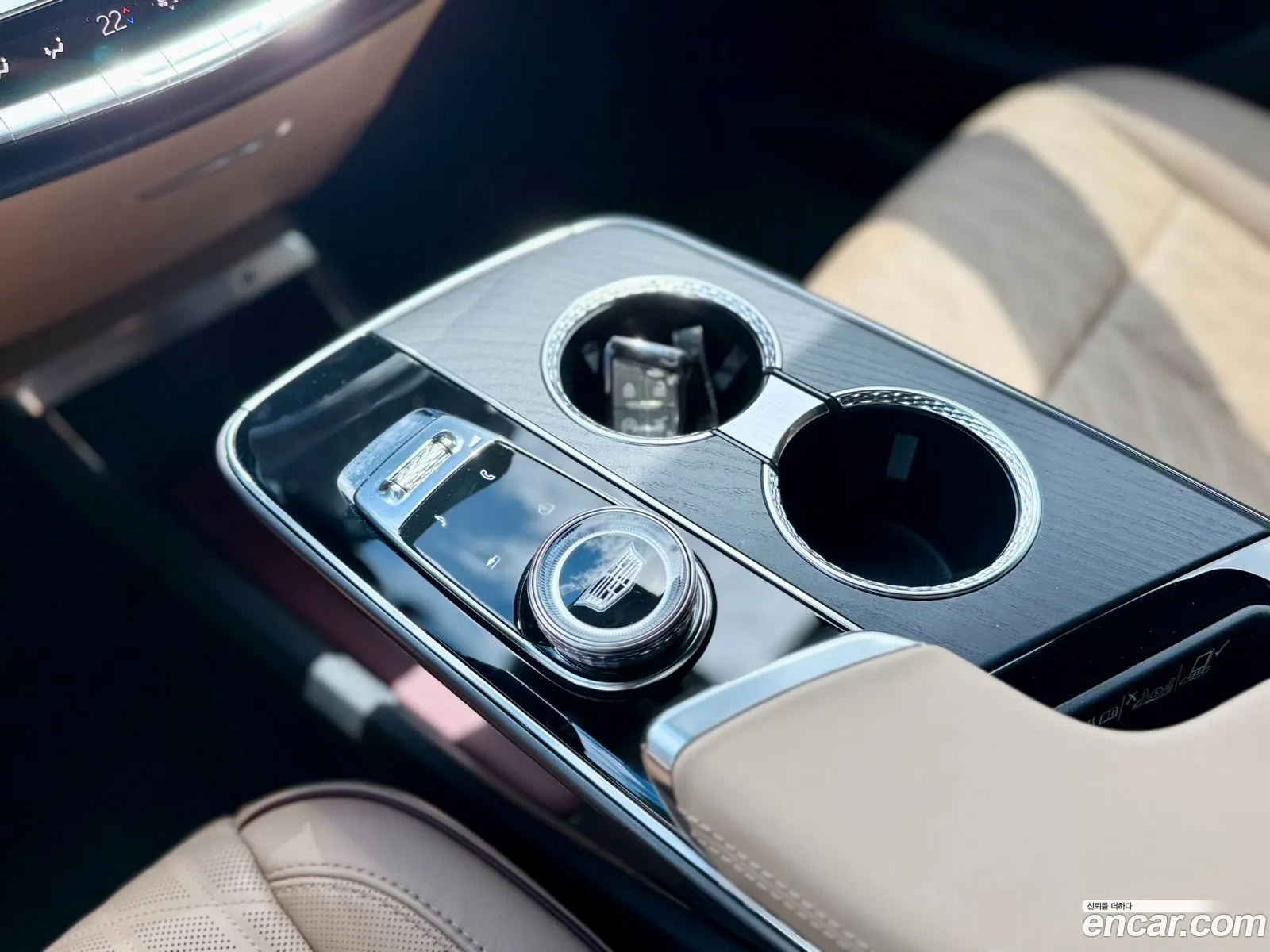 Cadillac Lyriq 2024 — 14