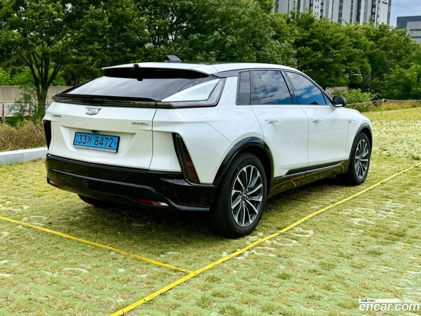 Cadillac Lyriq 2024 — 20
