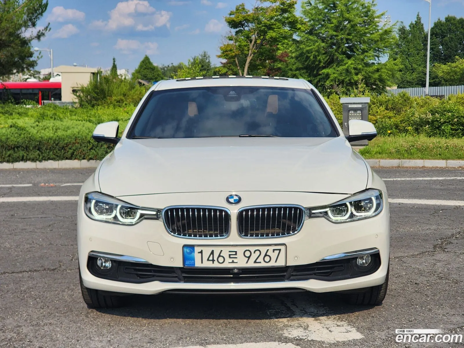 BMW 3 Series 2017 — 16