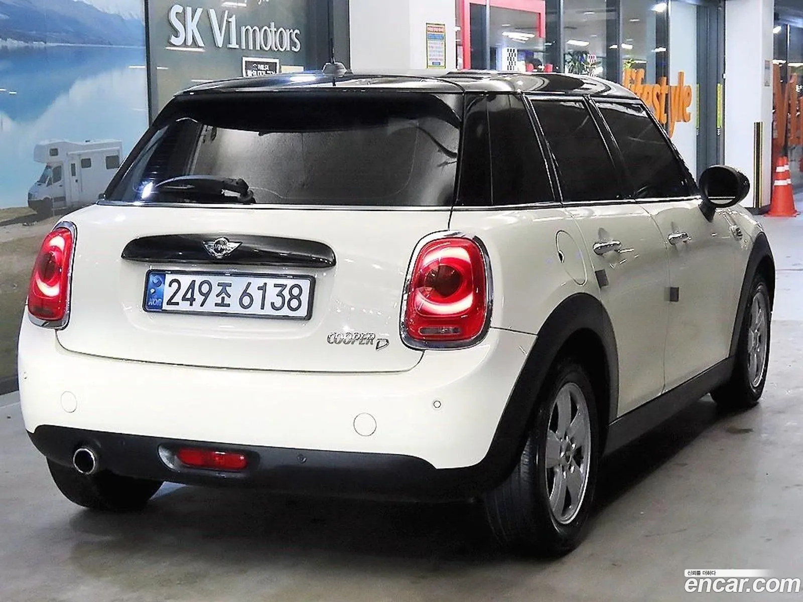 Mini Cooper D 2016 — 11