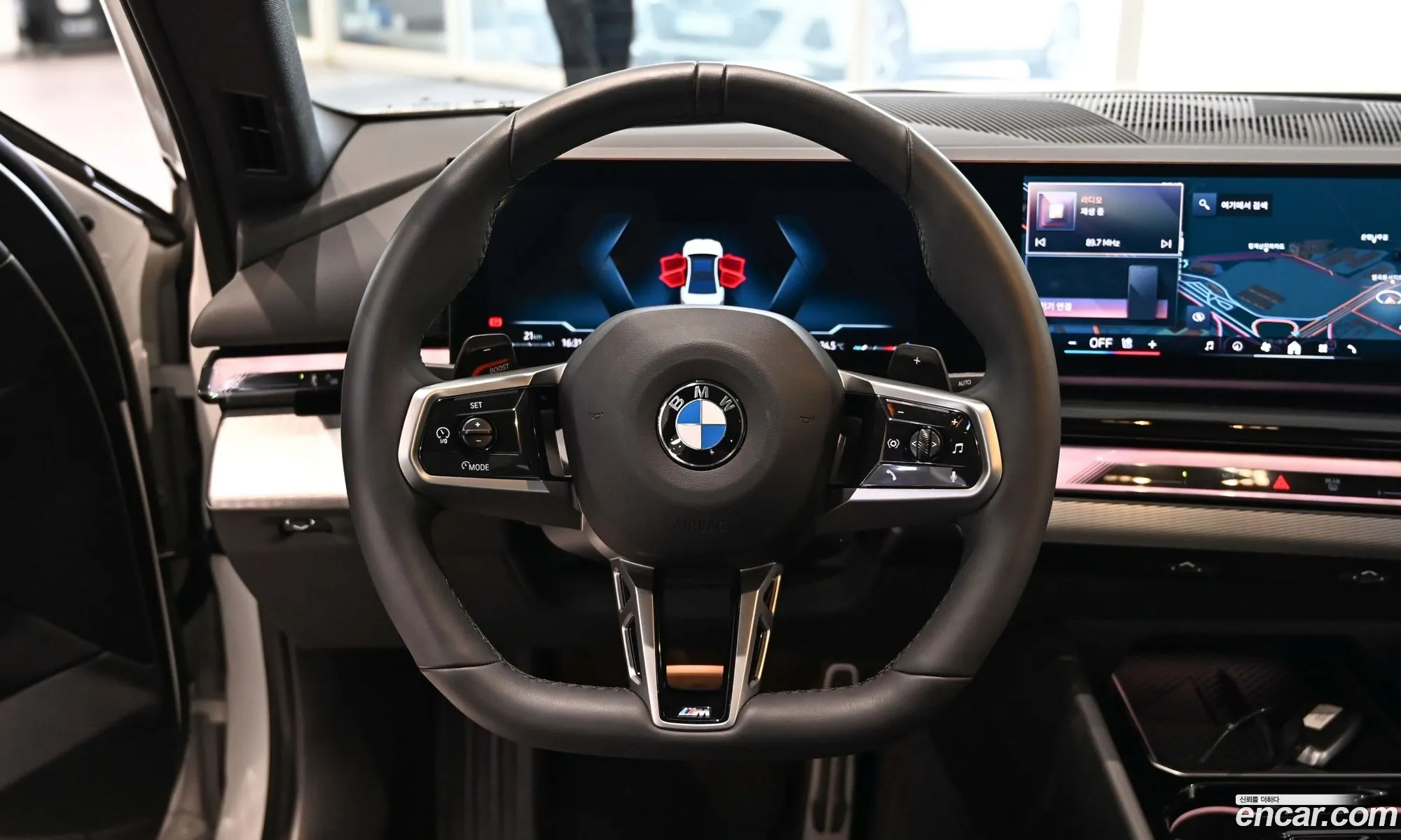 BMW 5 Series 2025 — 8