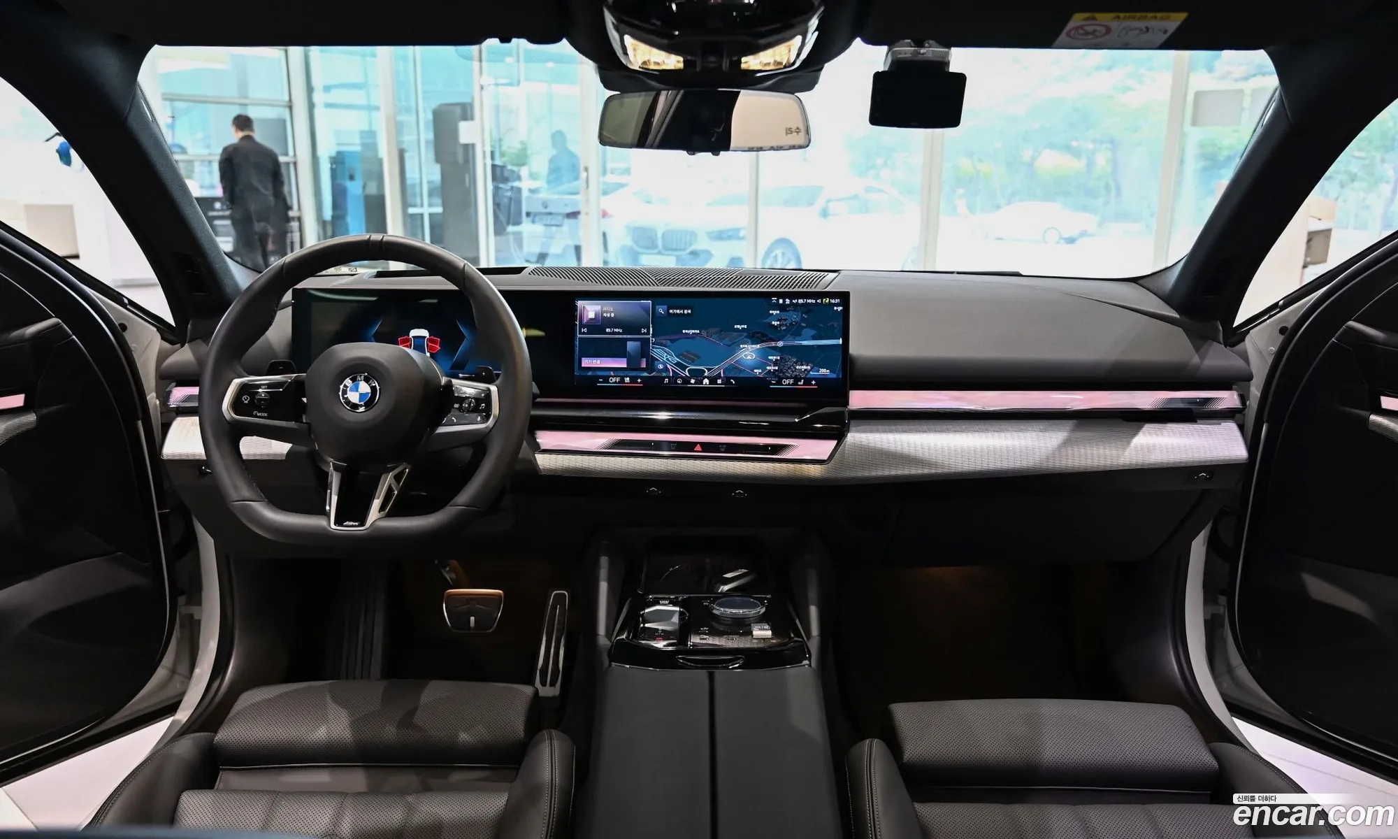BMW 5 Series 2025 — 15