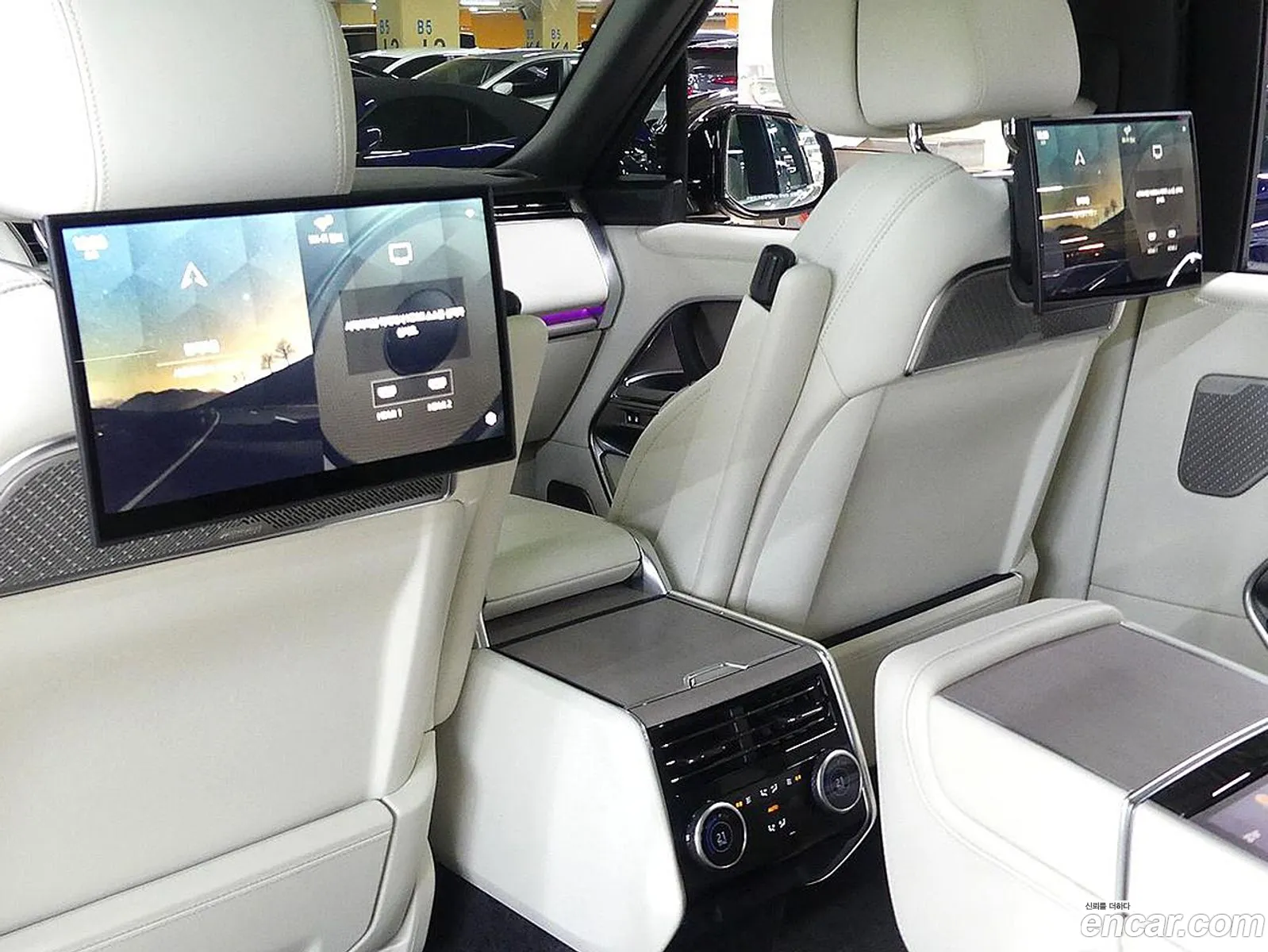 Land Rover Range Rover 2024 — 18