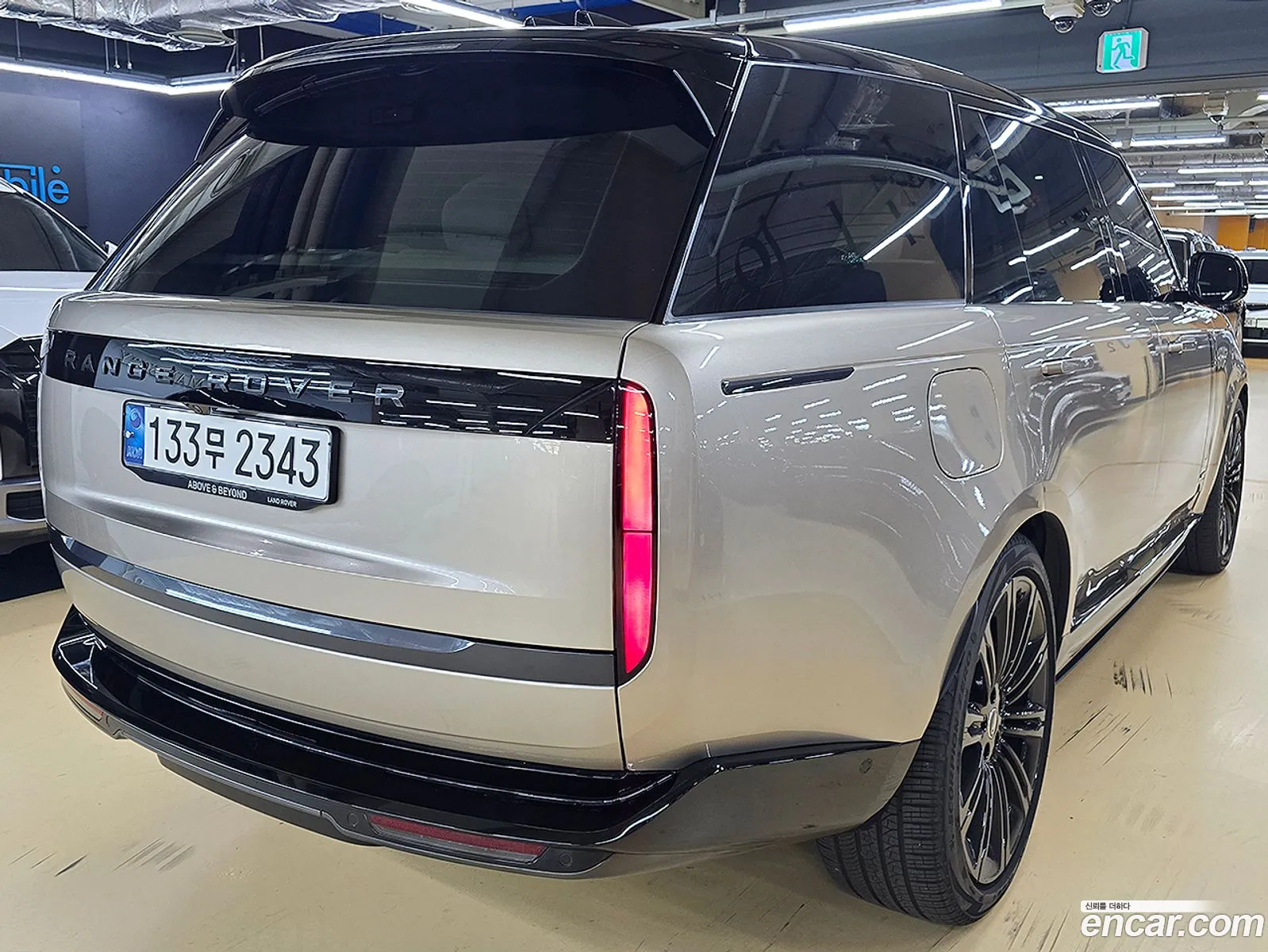 Land Rover Range Rover 2024 — 3