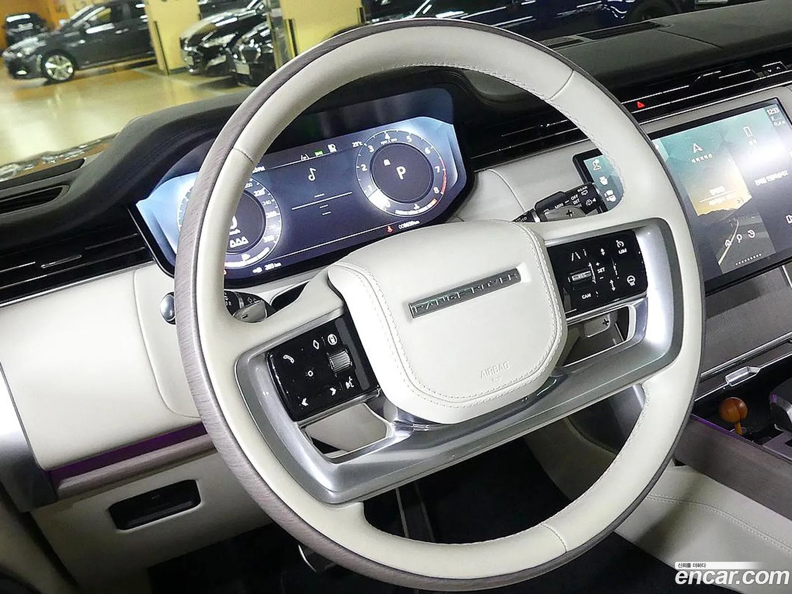 Land Rover Range Rover 2024 — 20