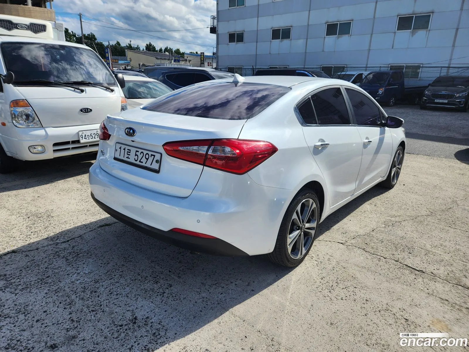 Kia K3 2015 — 3