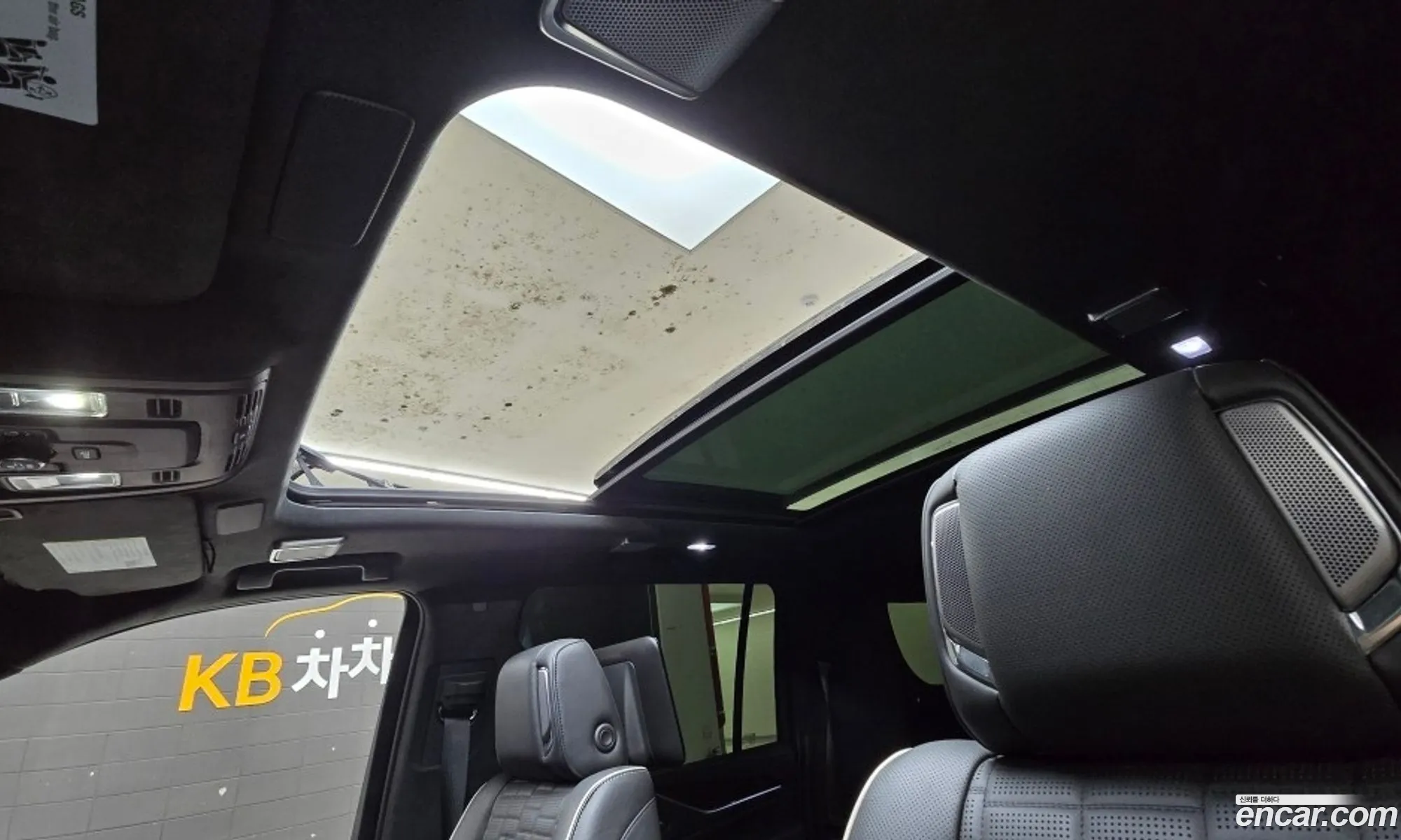 Cadillac Escalade 2023 — 2
