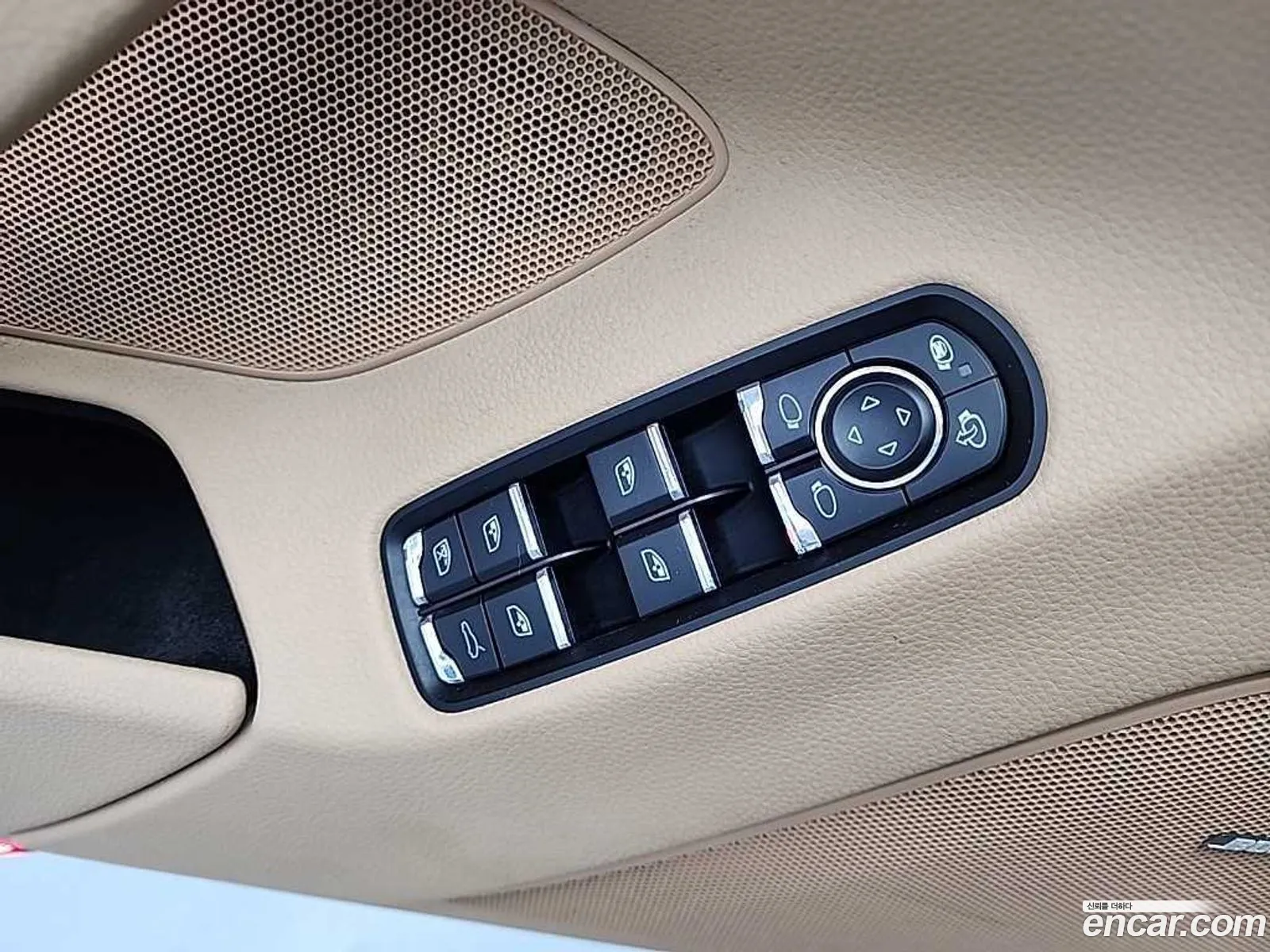 Porsche Panamera 2015 — 12