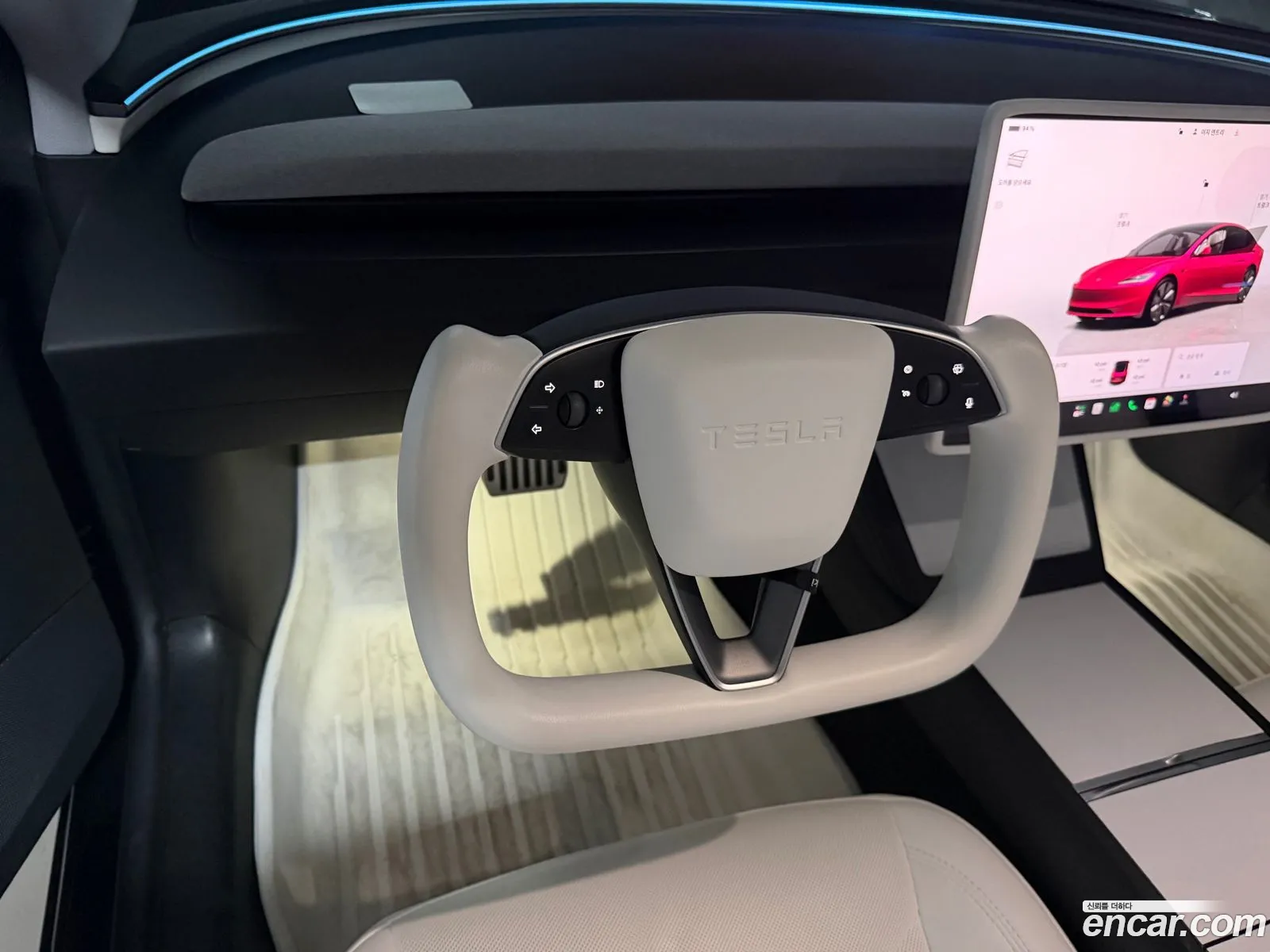 Tesla Model 3 2025 — 7