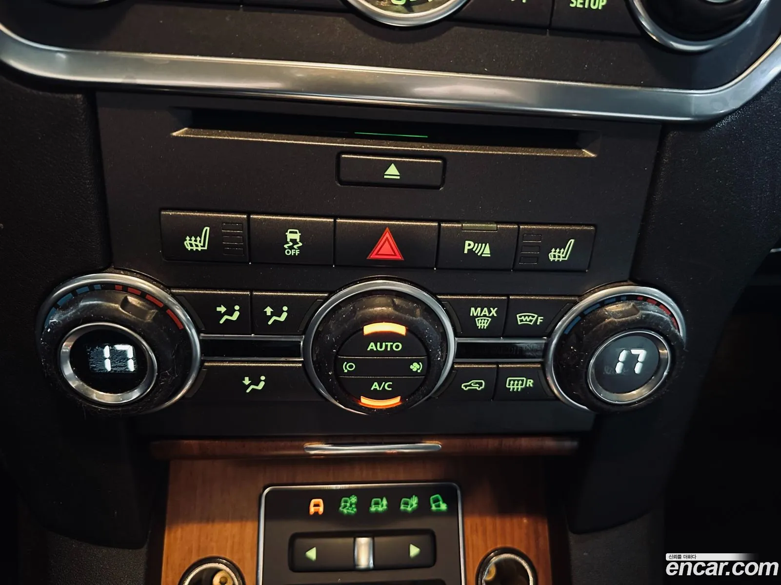 Land Rover Discovery 4 2012 — 18