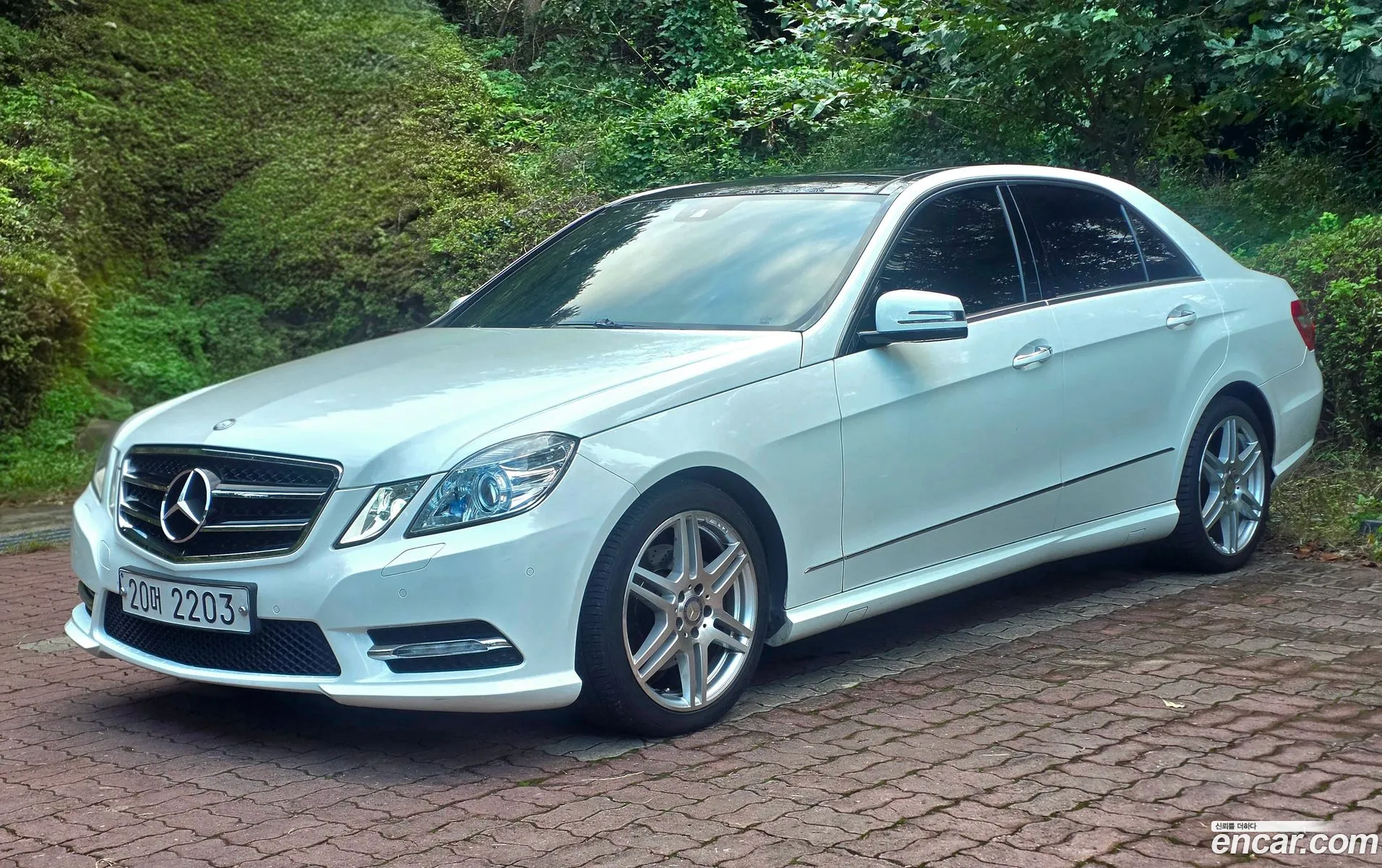 Mercedes-Benz E-Class W212 2012 — 15