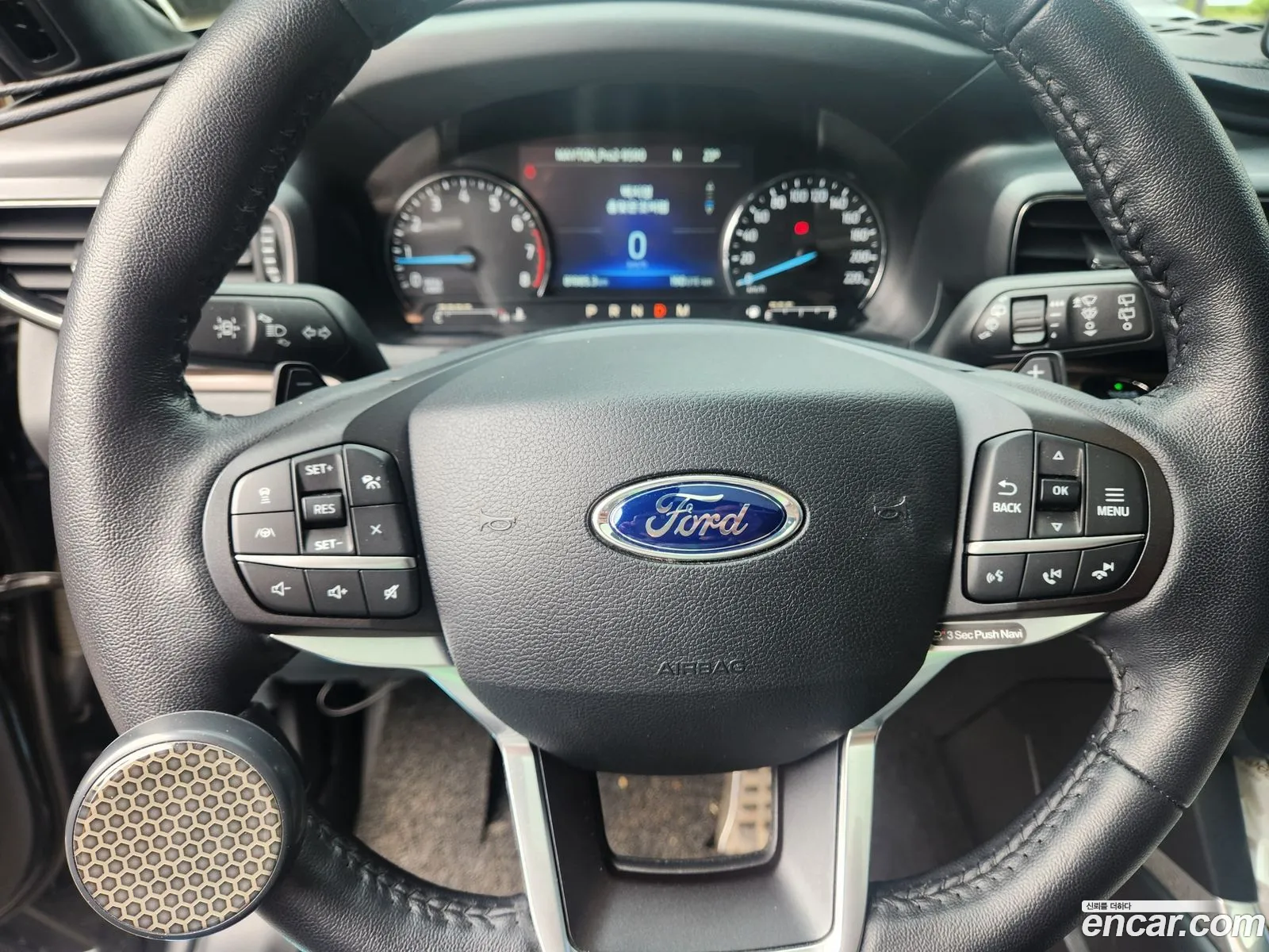 Ford Explorer 6th Gen 2020 — 3