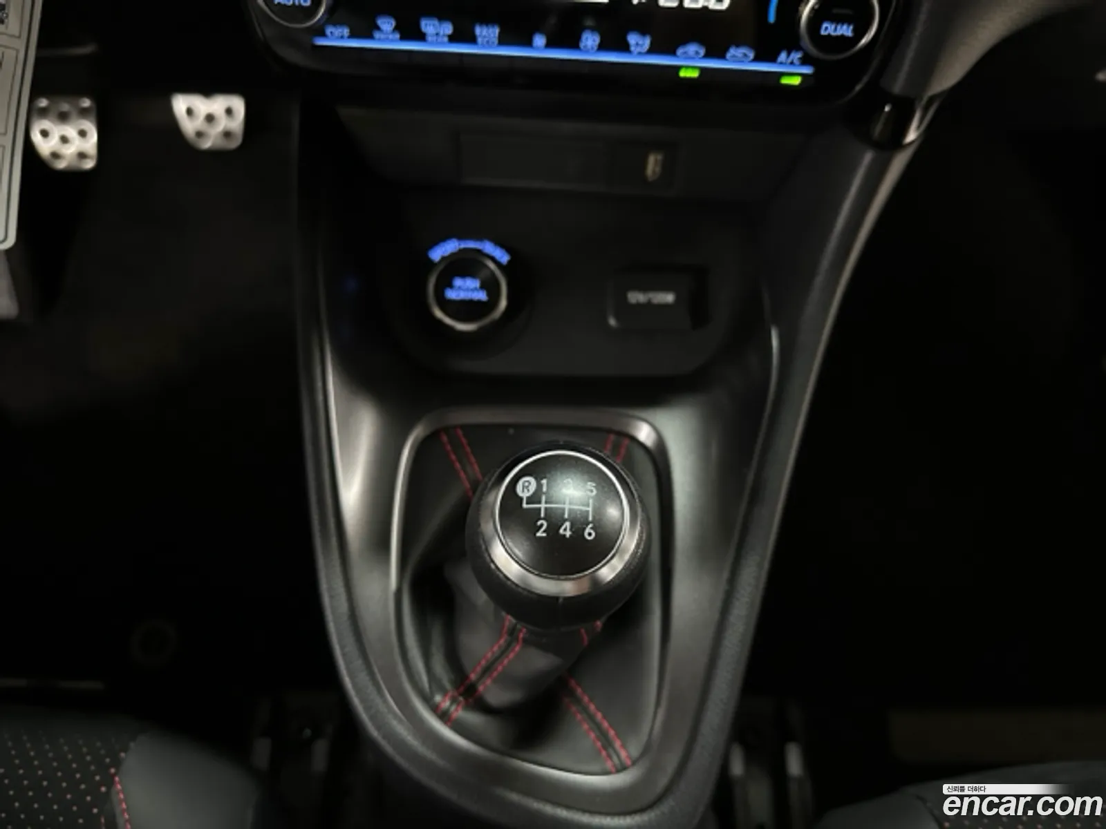Toyota Yaris (Vitz)