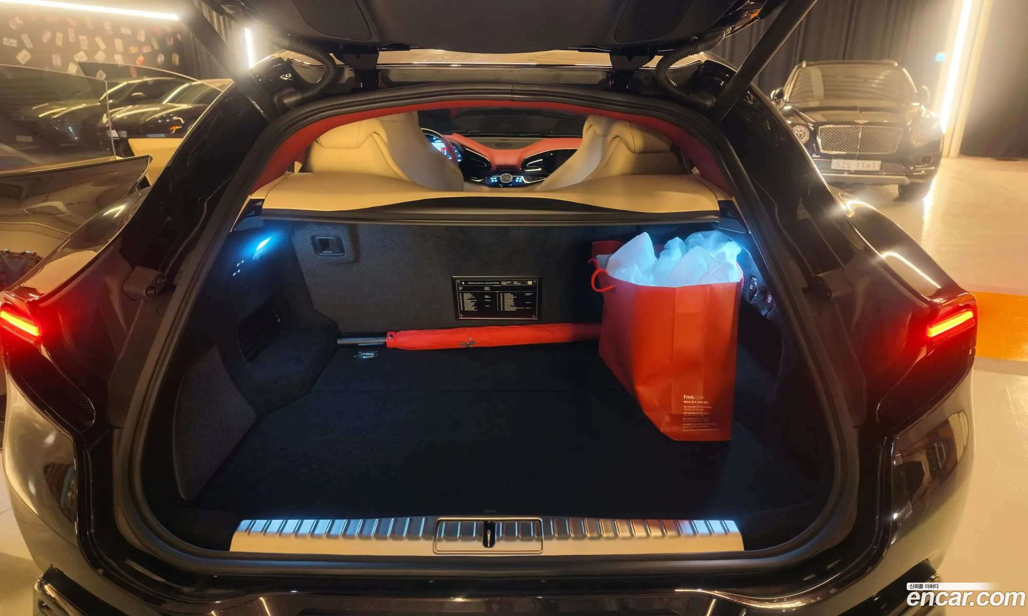 Ferrari Purosangue 2024 — 7