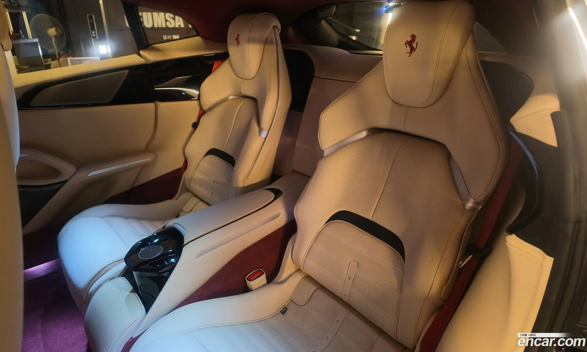 Ferrari Purosangue 2024 — 12