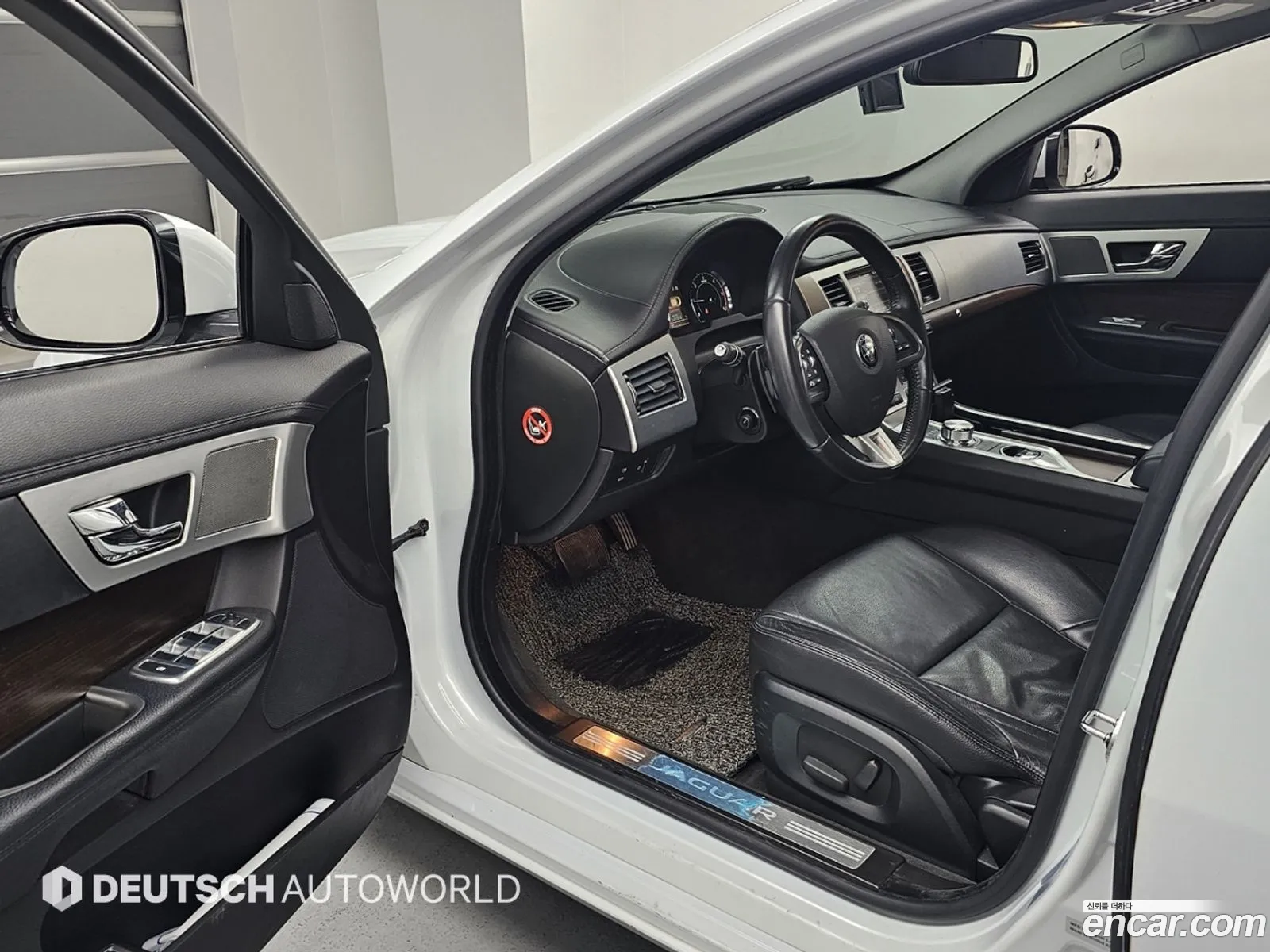 Jaguar XF 2015 — 4