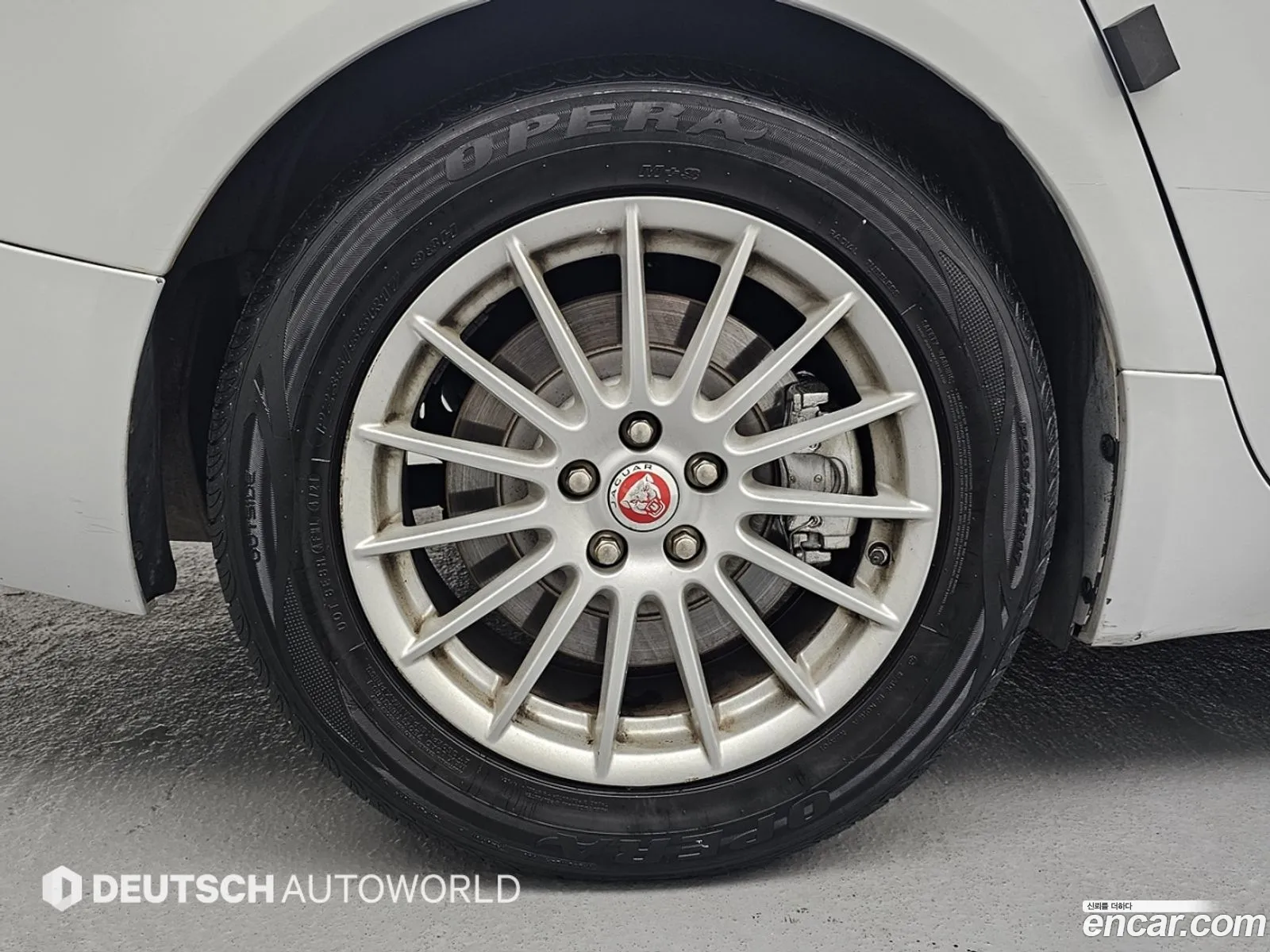 Jaguar XF 2015 — 12
