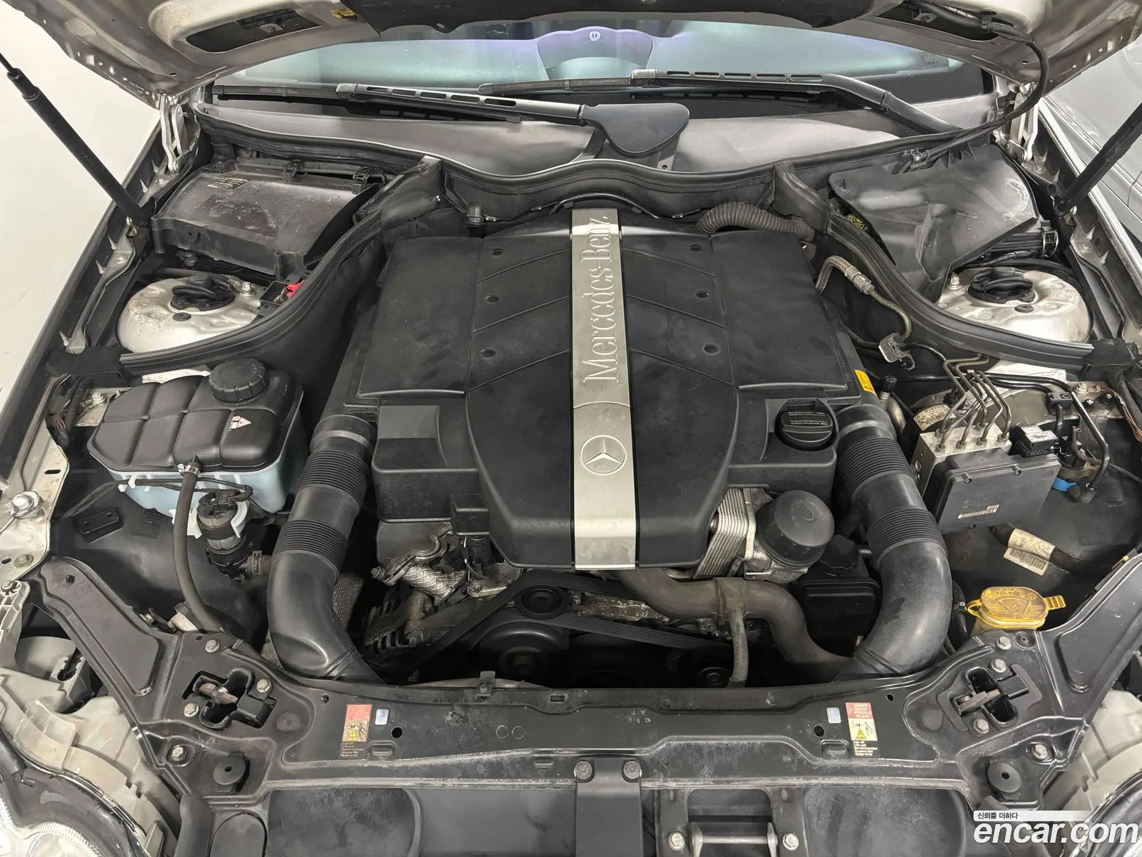 Mercedes-Benz CLK-Class C209 2004 — 9