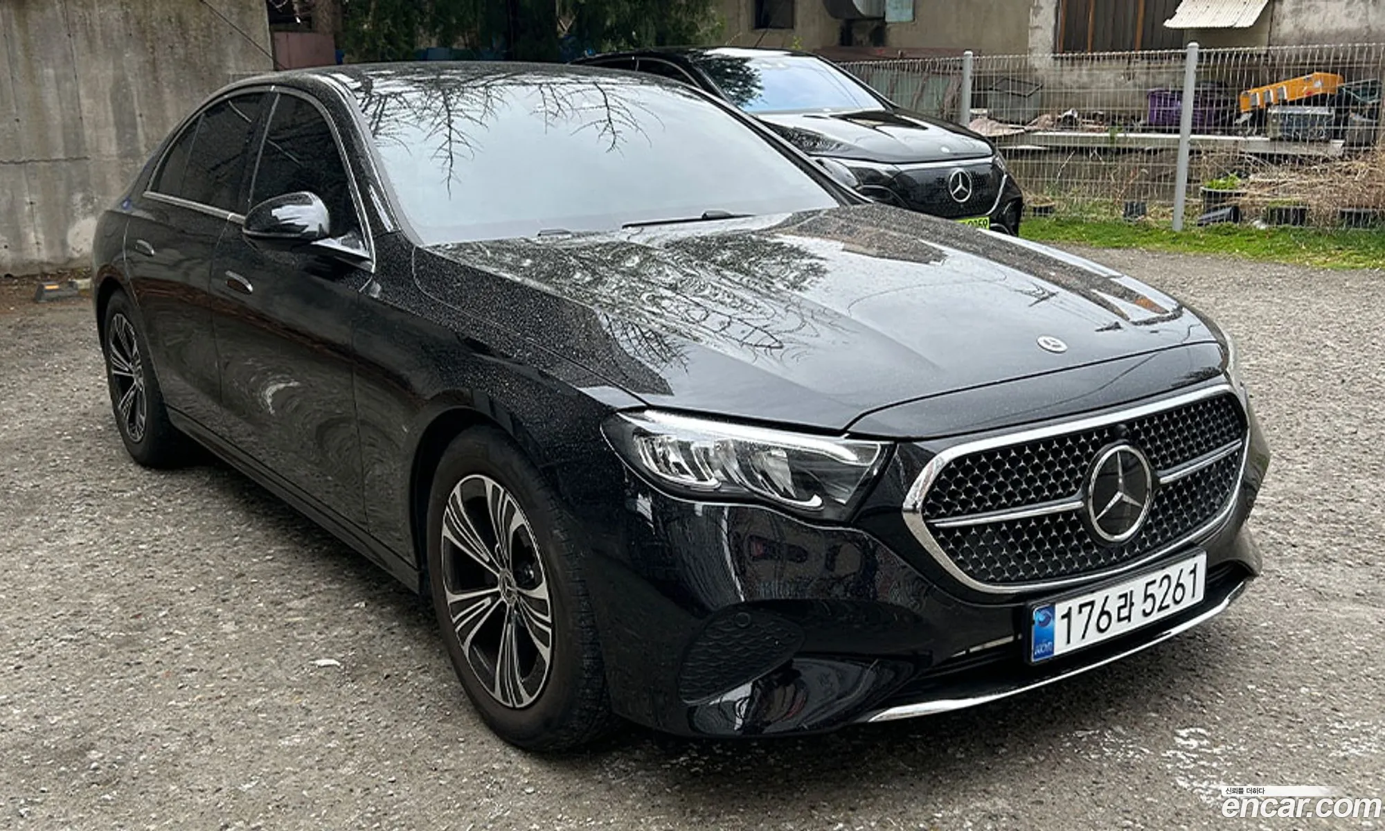 Mercedes-Benz E-Class W214 2025 — 18