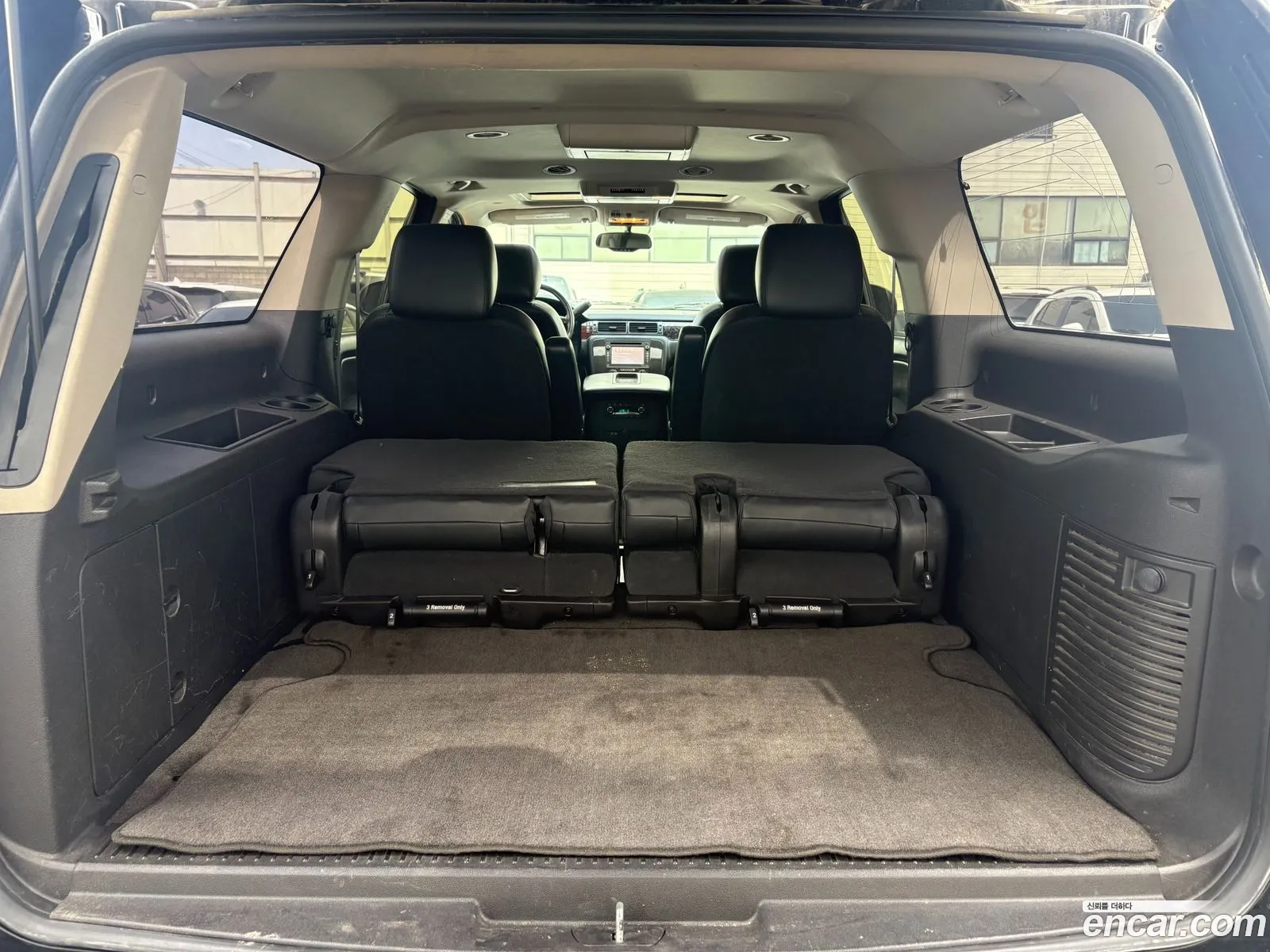 Chevrolet Suburban 2012 — 6