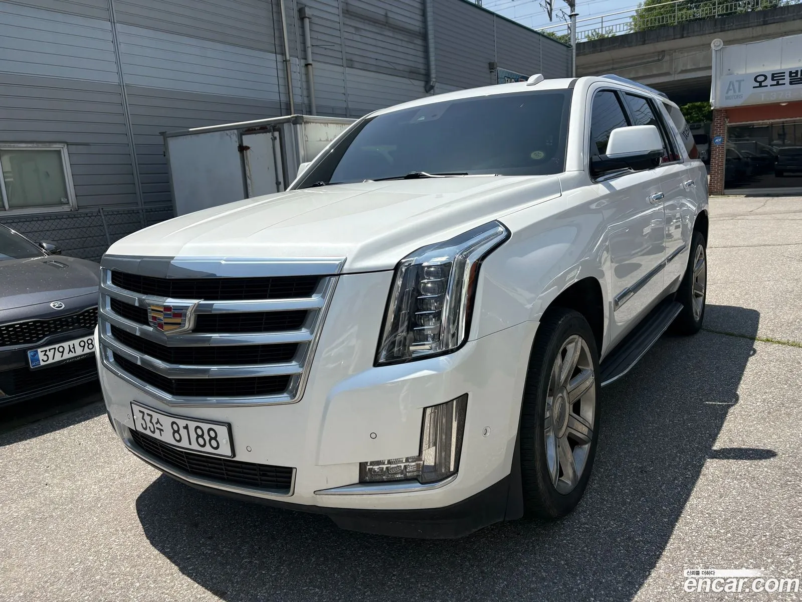 Cadillac Escalade 2017 — 18