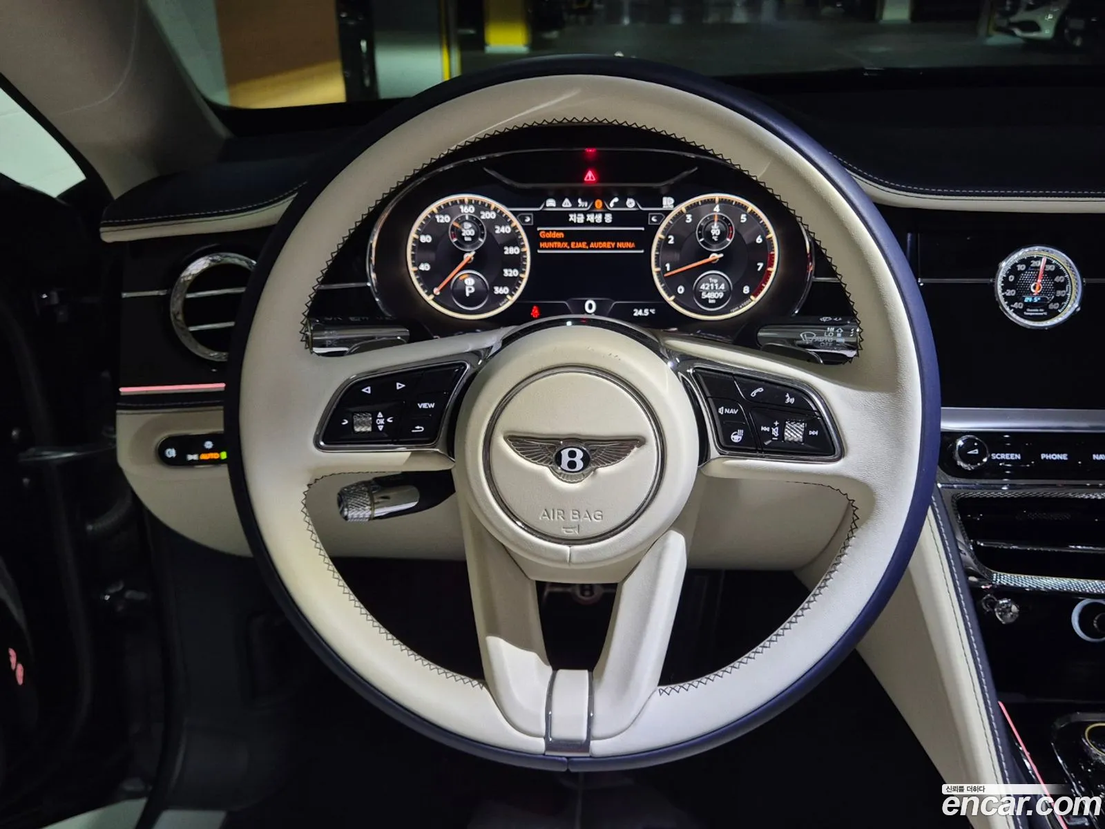 Bentley Flying Spur 2023 — 9