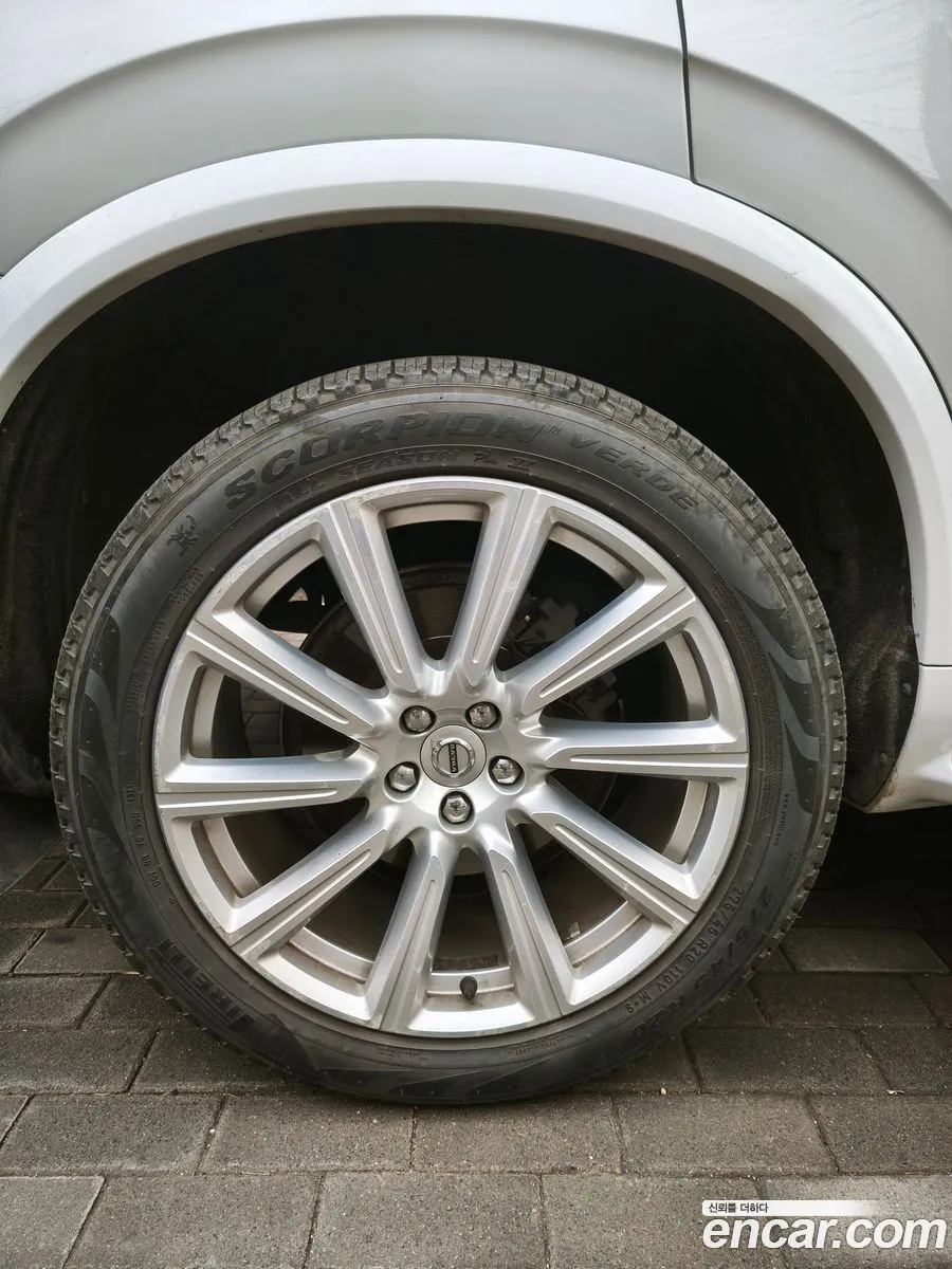 Volvo XC90 2016 — 8