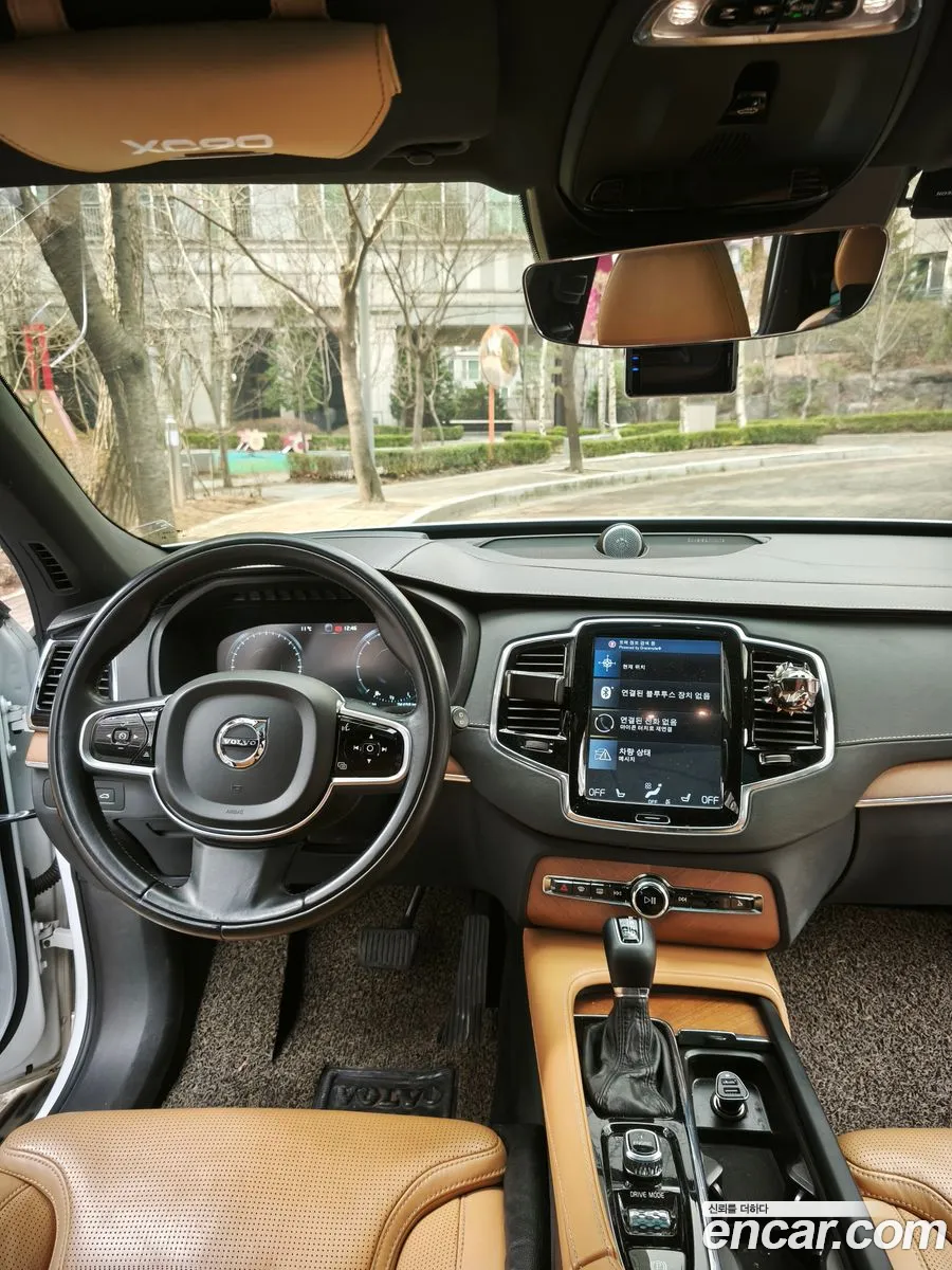 Volvo XC90 2016 — 9
