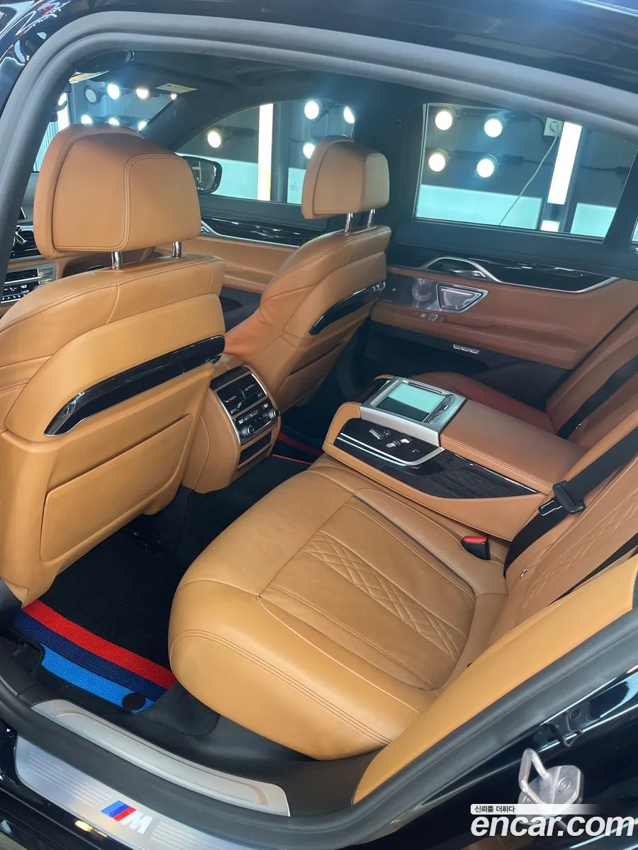 BMW 7 Series 2018 — 11