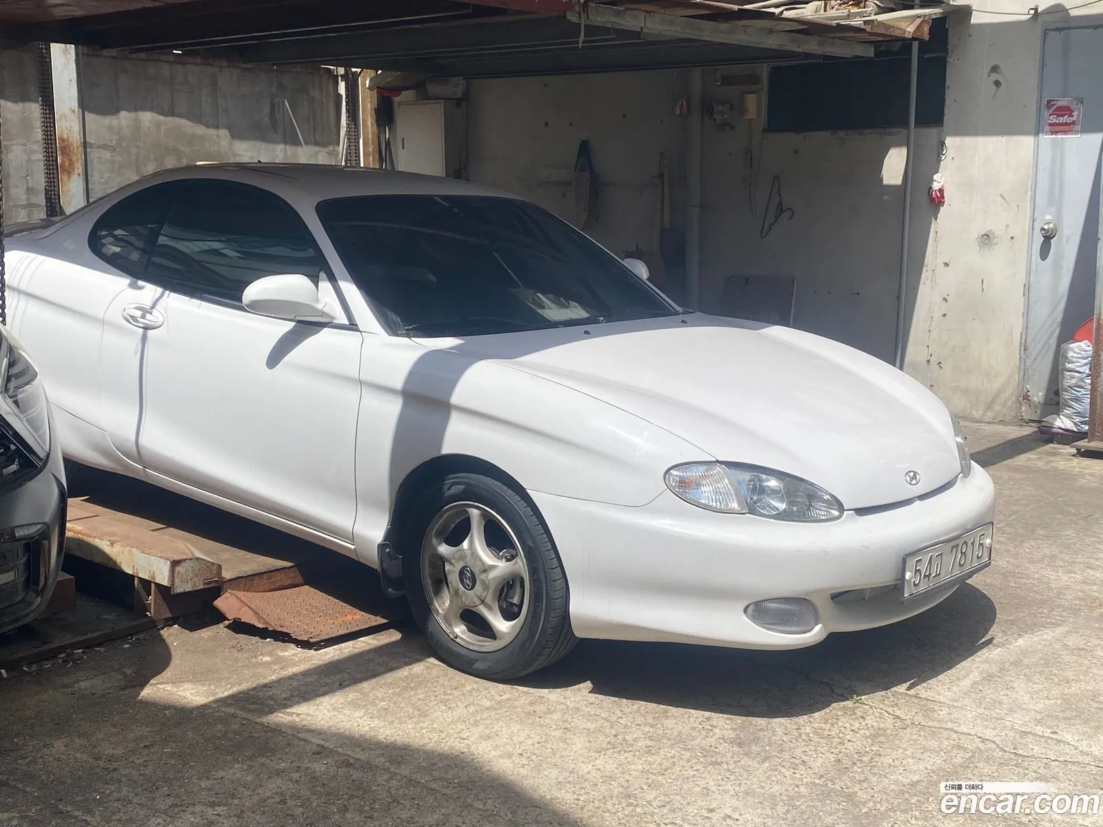 Hyundai Tiburon 1996 — 4
