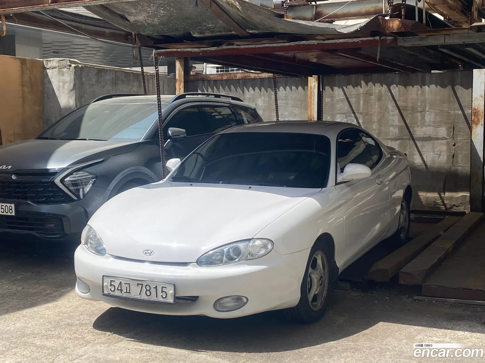 Hyundai Tiburon
