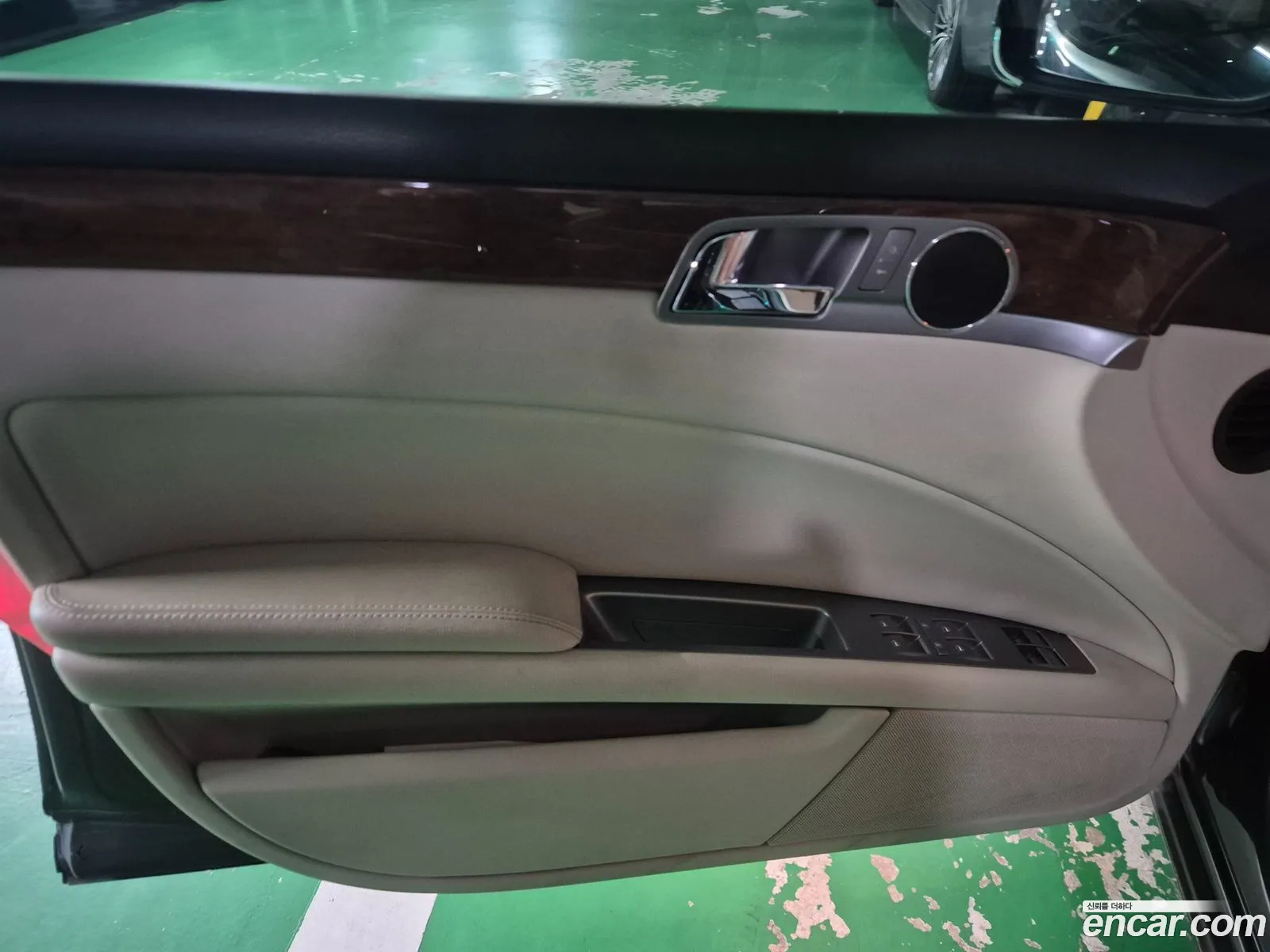 Volkswagen Phaeton 2011 — 9
