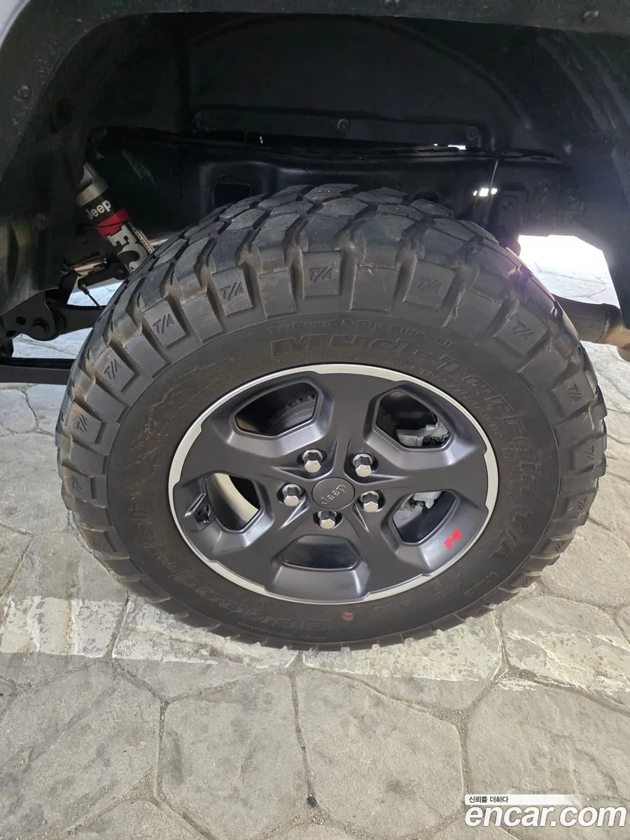Jeep Gladiator 2020 — 12