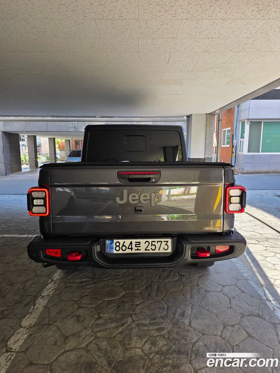Jeep Gladiator 2020 — 15