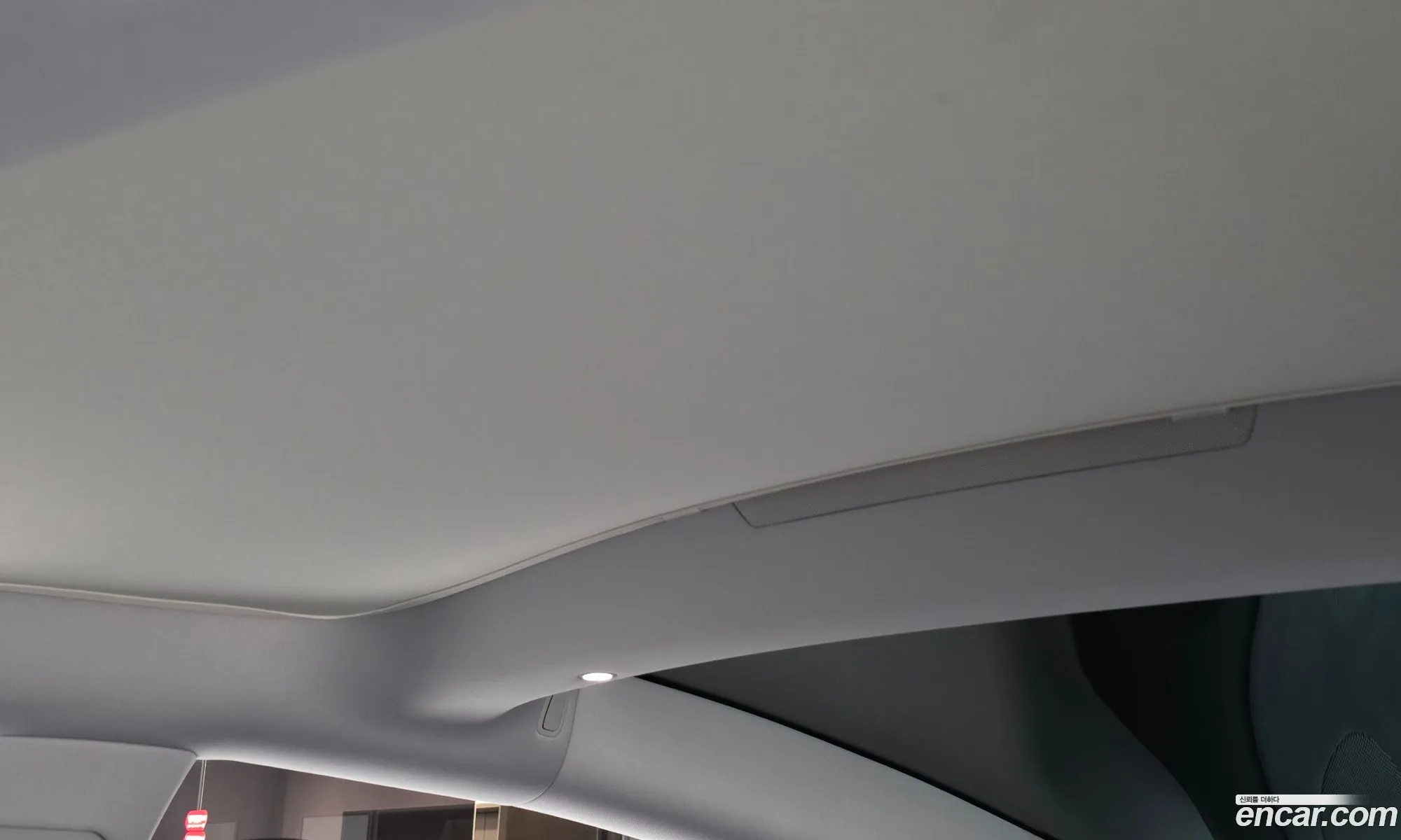 Tesla Model 3 2024 LRW3E7EK0RC161104 — 16