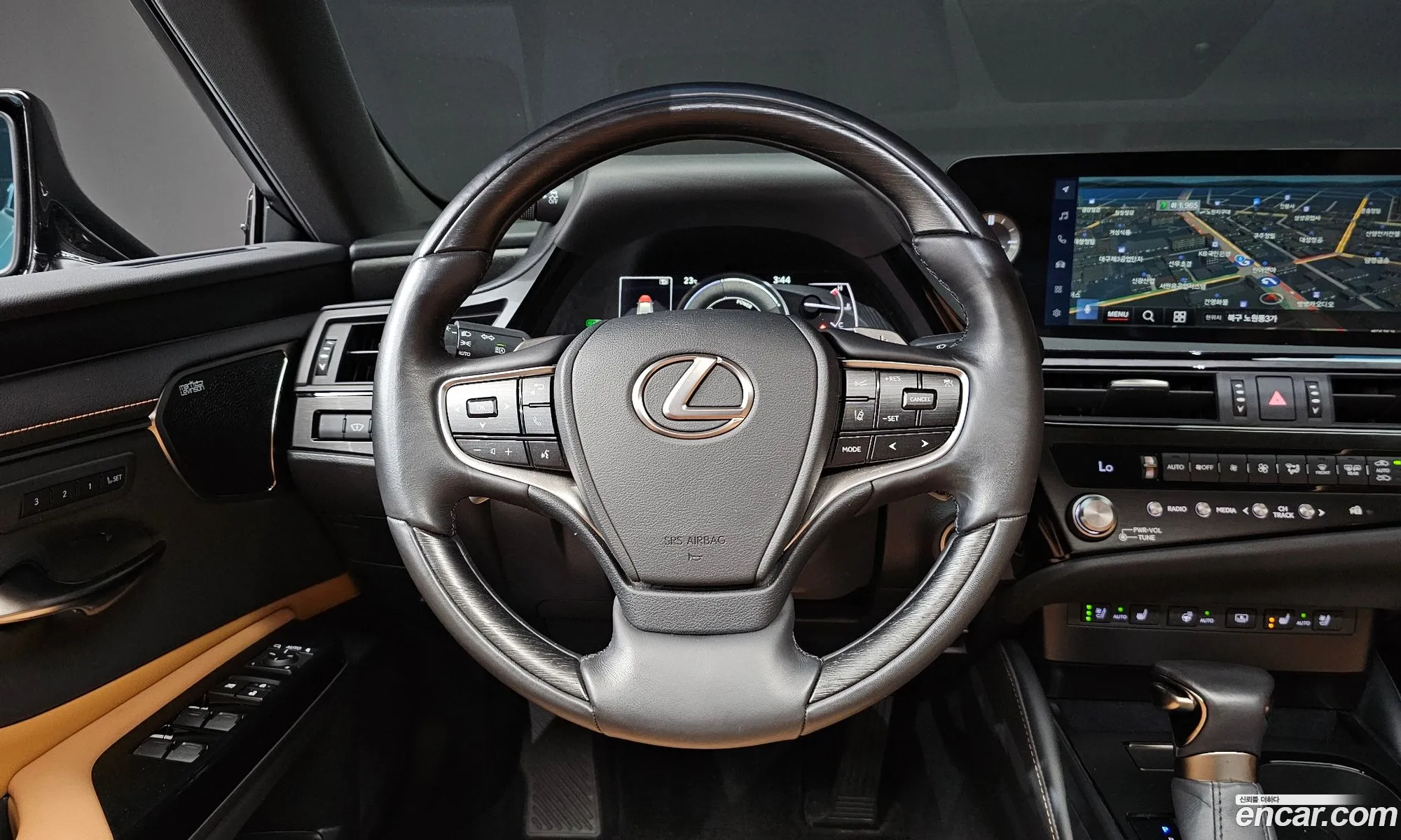 Lexus ES300h 7th Gen 2025 JTHBA1C18T2028586 — 8