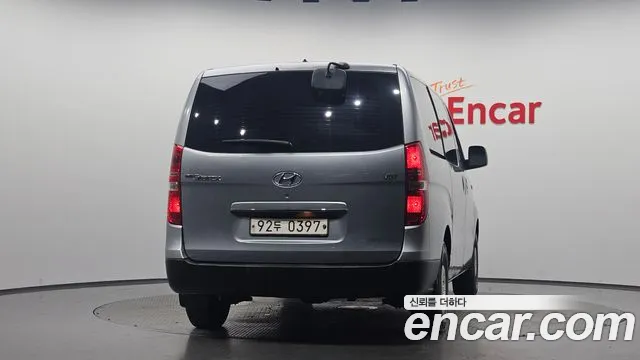 Hyundai Grand Starex 2020 — 3