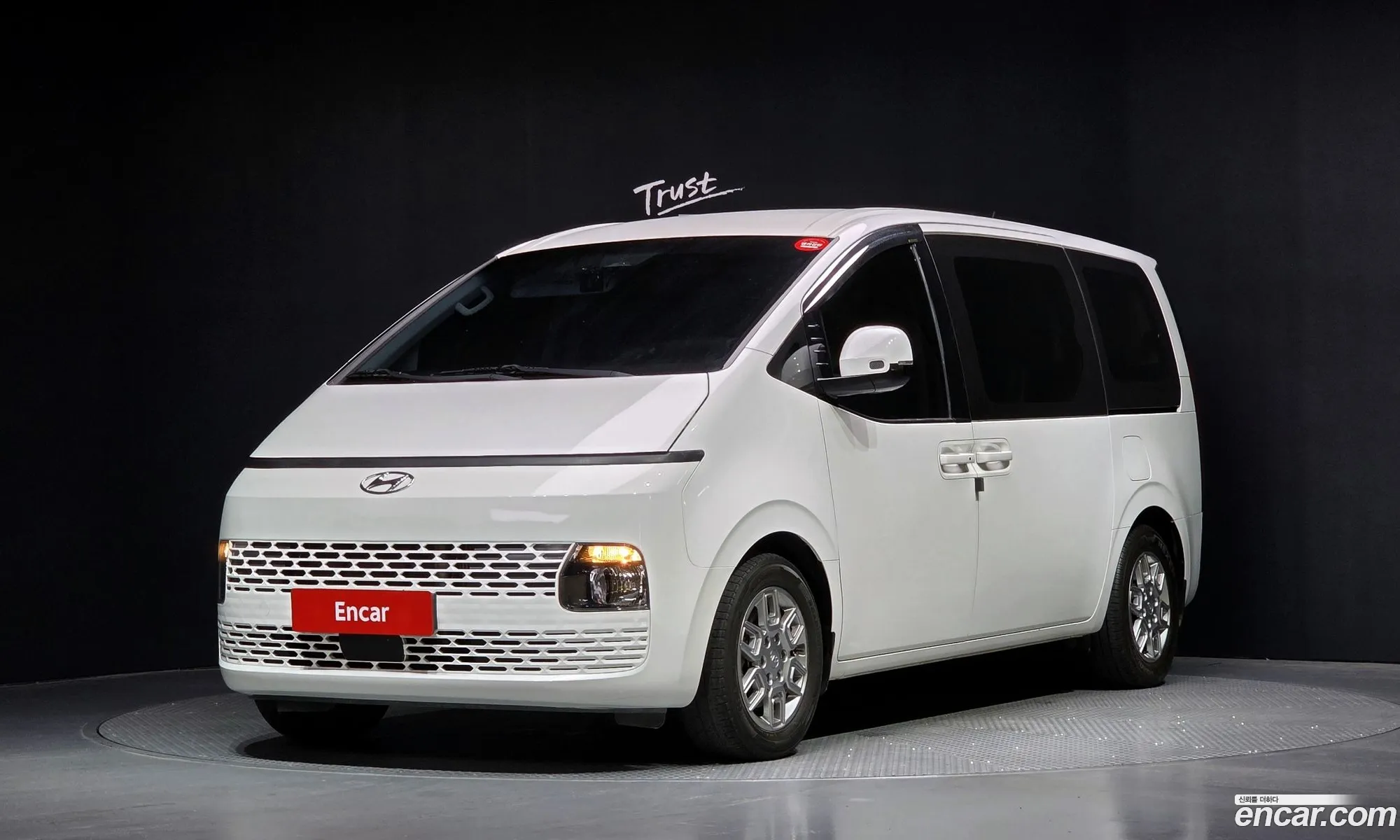 Hyundai Staria 2021 — 3