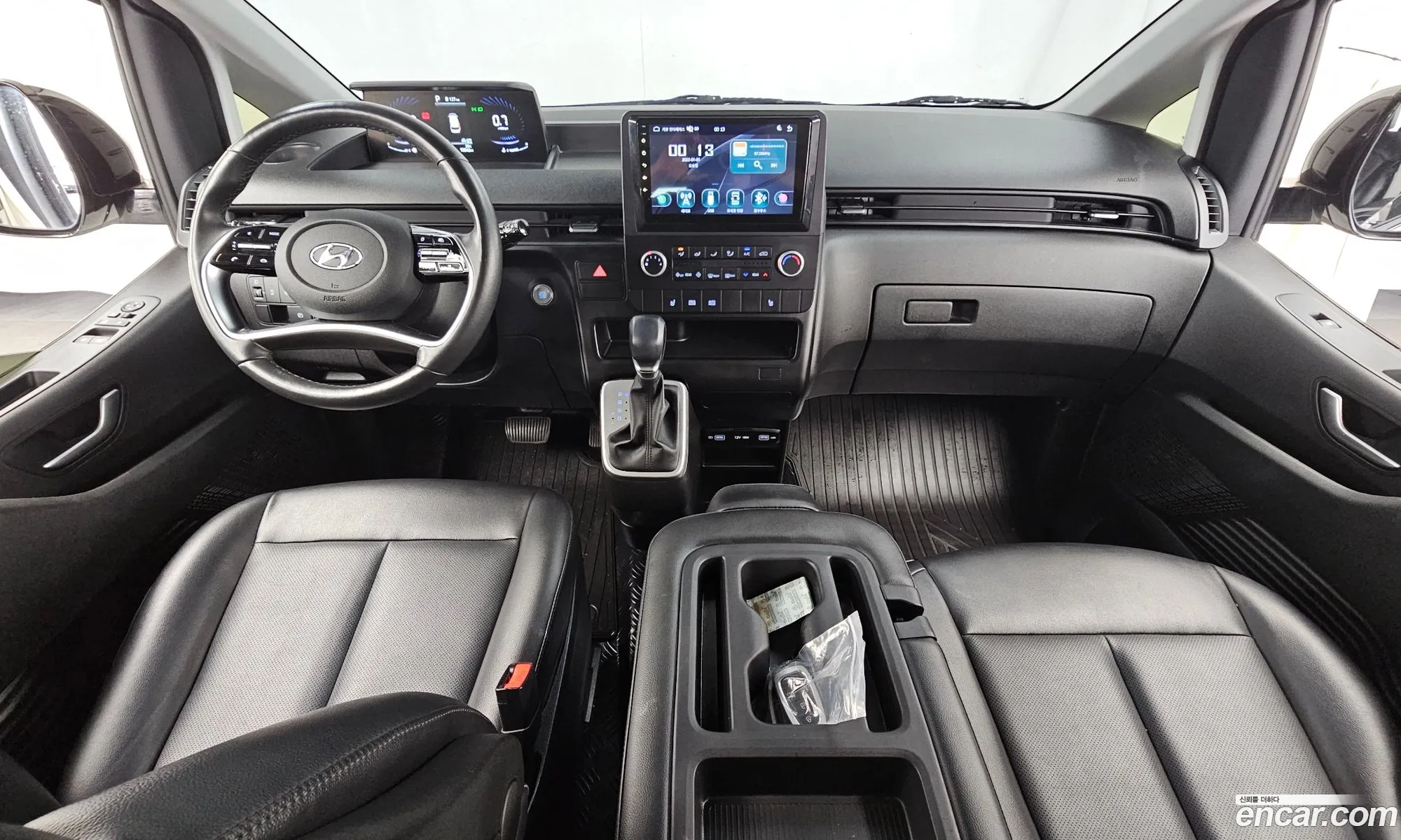 Hyundai Staria 2021 — 4