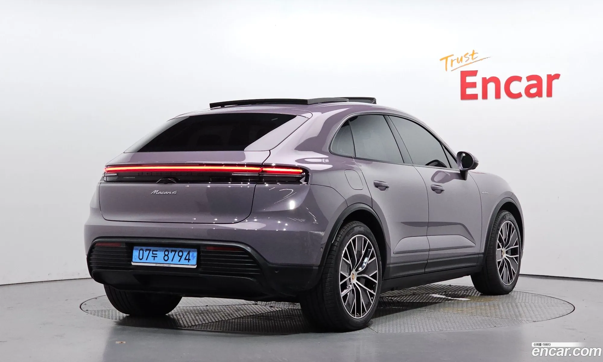 Porsche Macan EV 2025 WP1AA2XA9SL001169 — 18