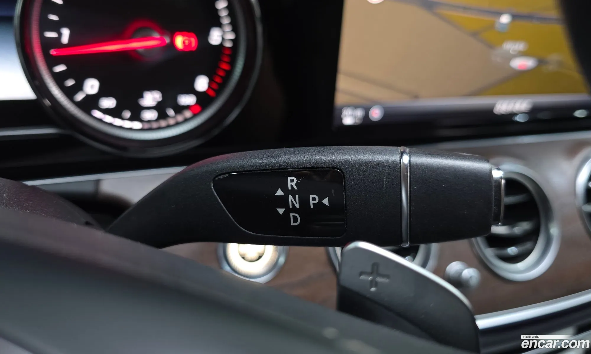 Mercedes-Benz E-Class W213 2016 WDDZF0EB4HA047169 — 13