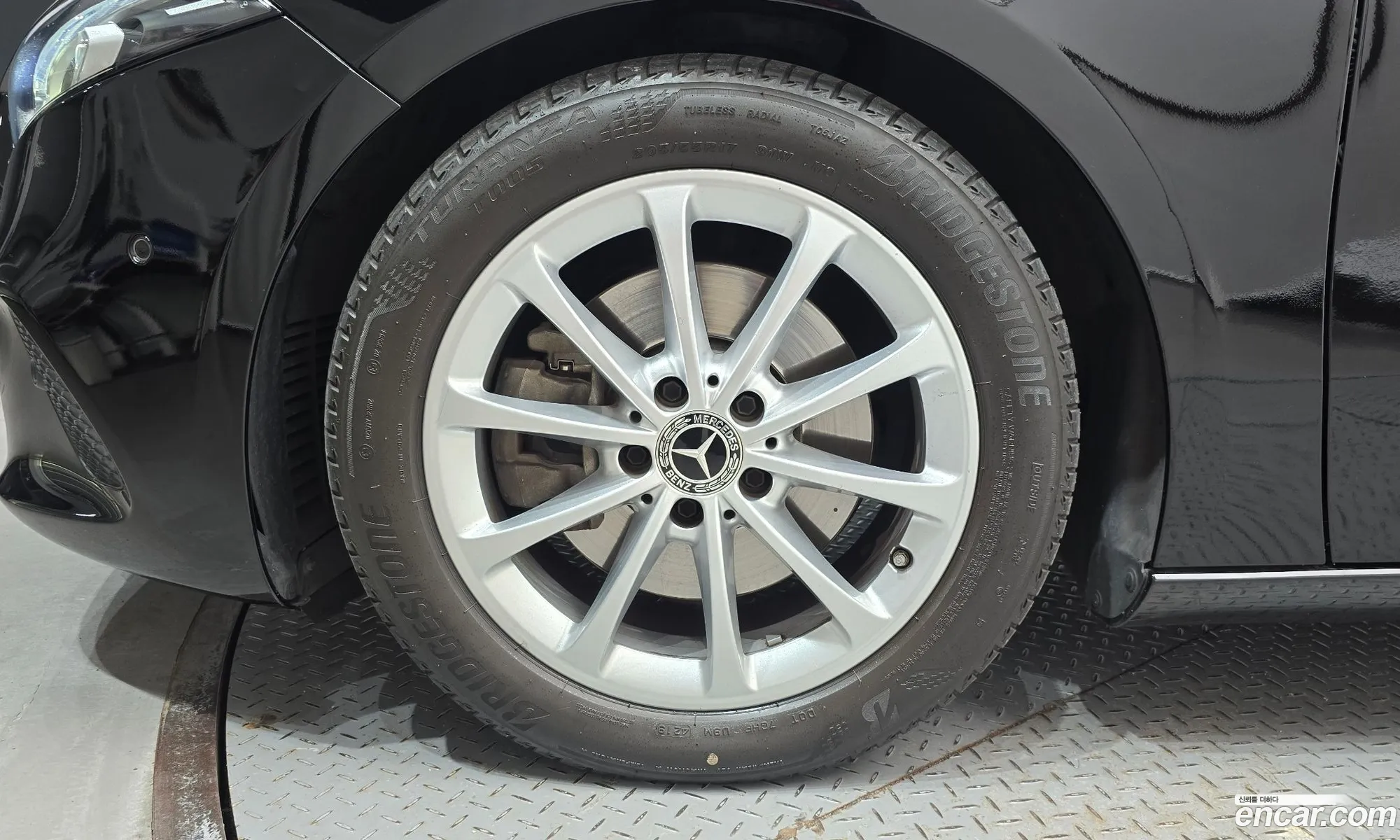 Mercedes-Benz A-Class W177 2020 — 25