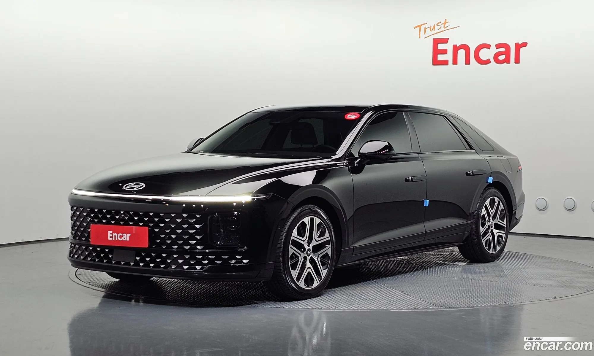 Hyundai Grandeur Hybrid 2023 — 3