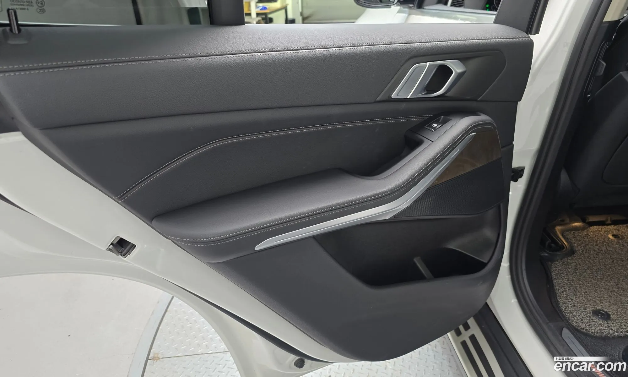 BMW X5 2021 — 30
