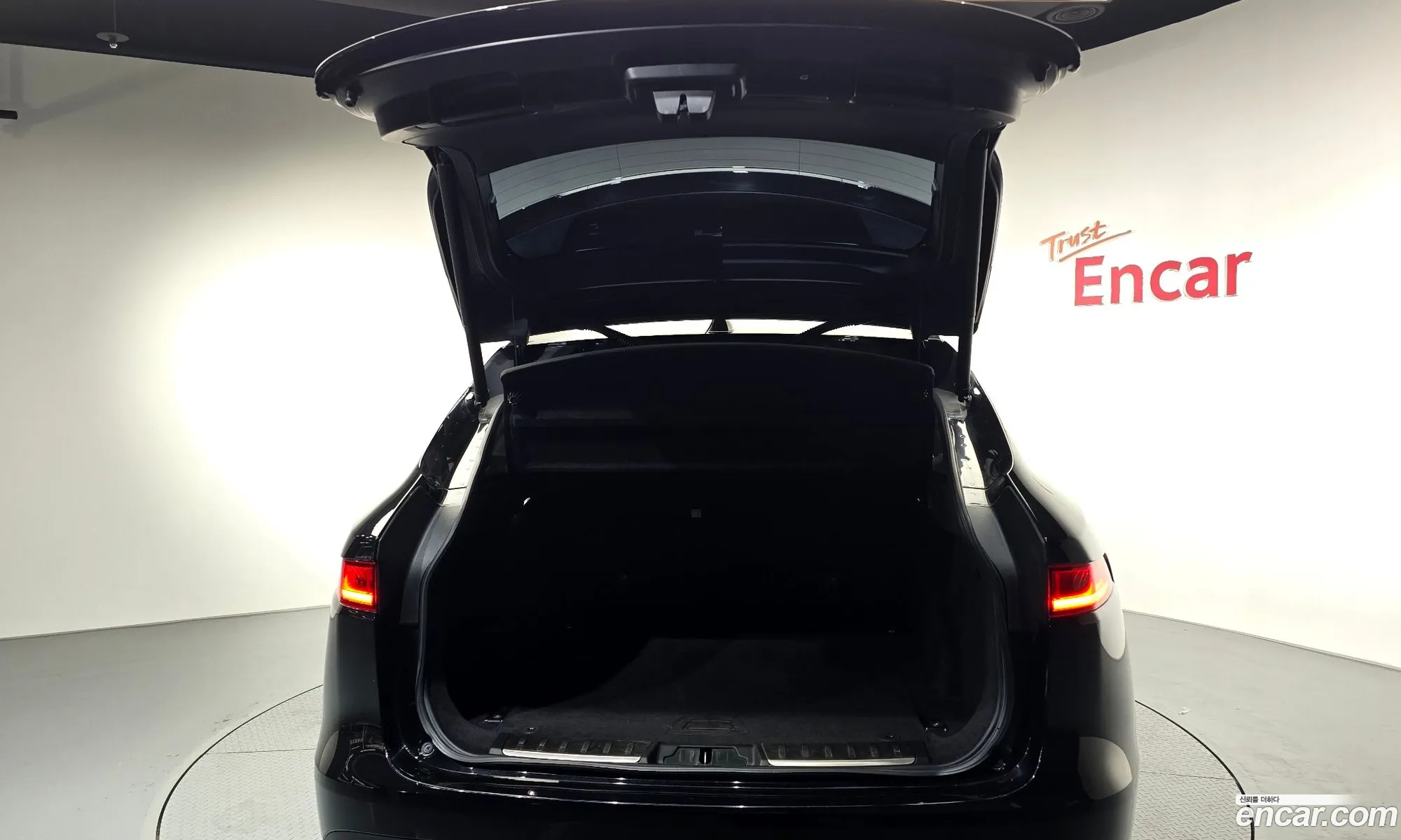 Jaguar F-Pace 2019 SADCA2BNXKA361008 — 27