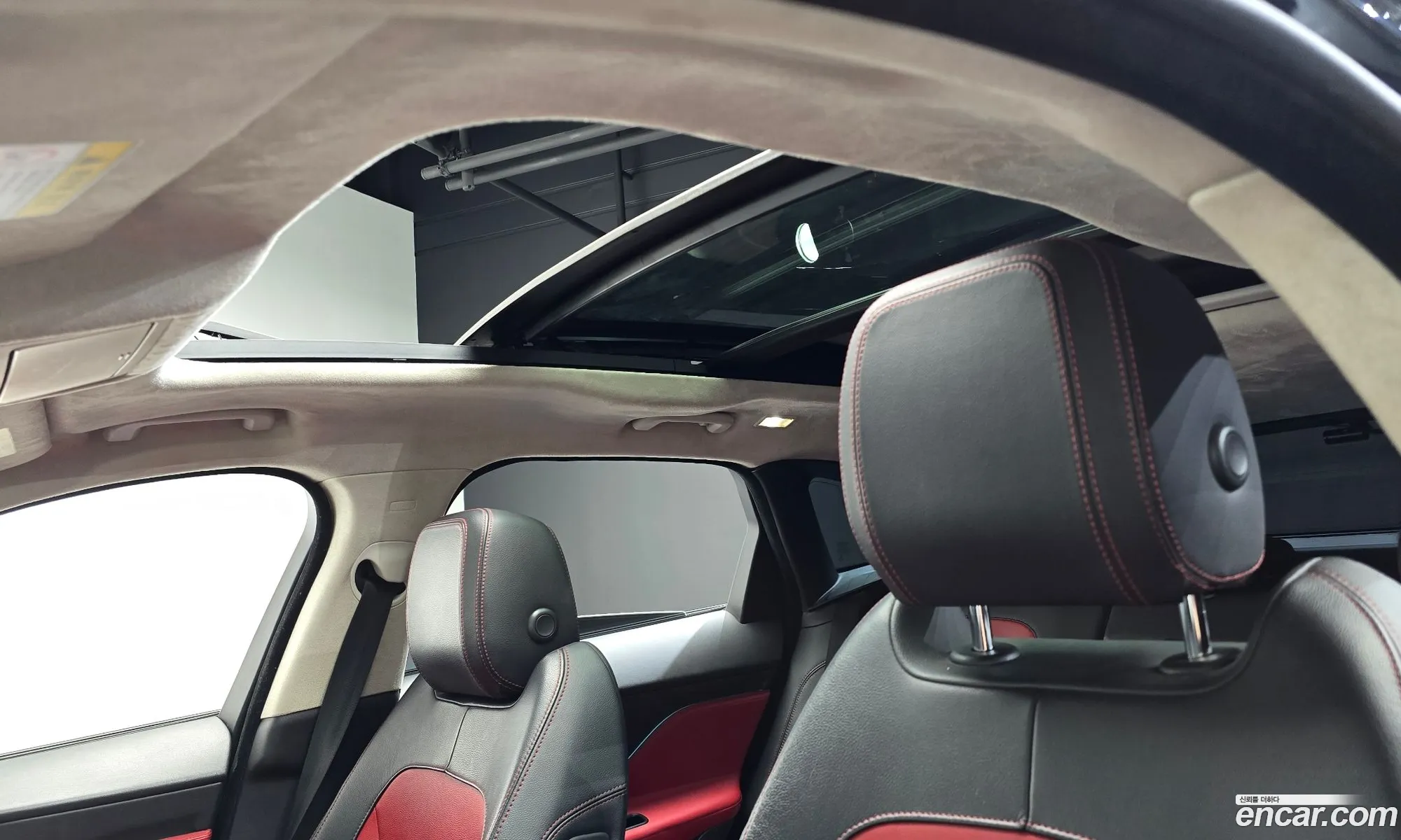 Jaguar F-Pace 2019 SADCA2BNXKA361008 — 19