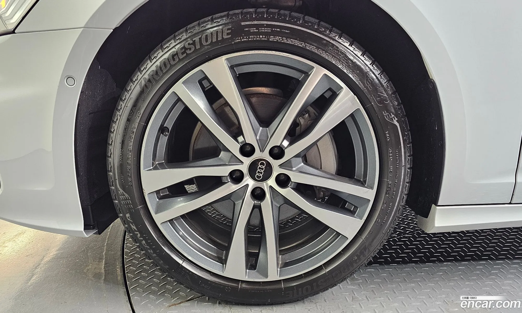 Audi A6 2023 WAUZZZF20PN054872 — 14