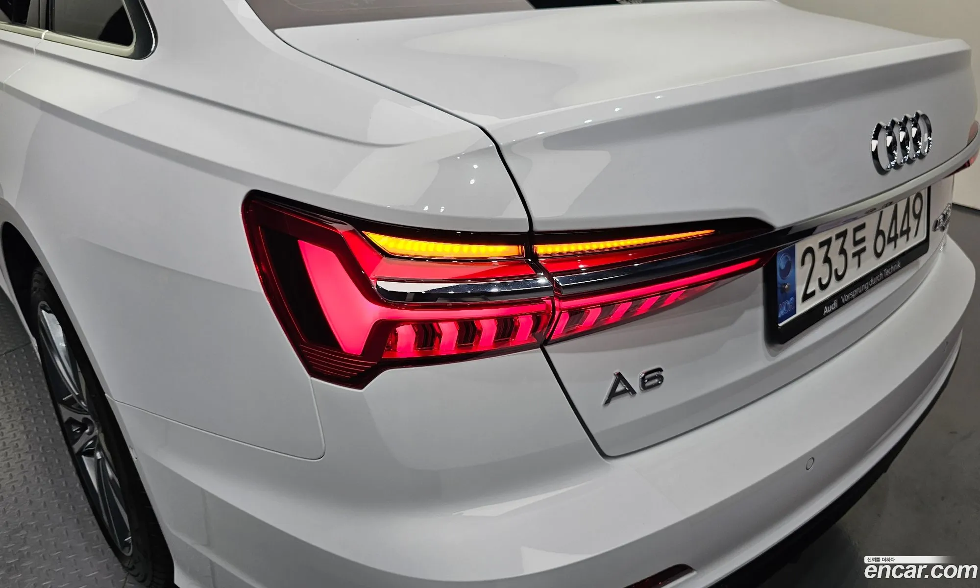 Audi A6 2023 WAUZZZF20PN054872 — 30