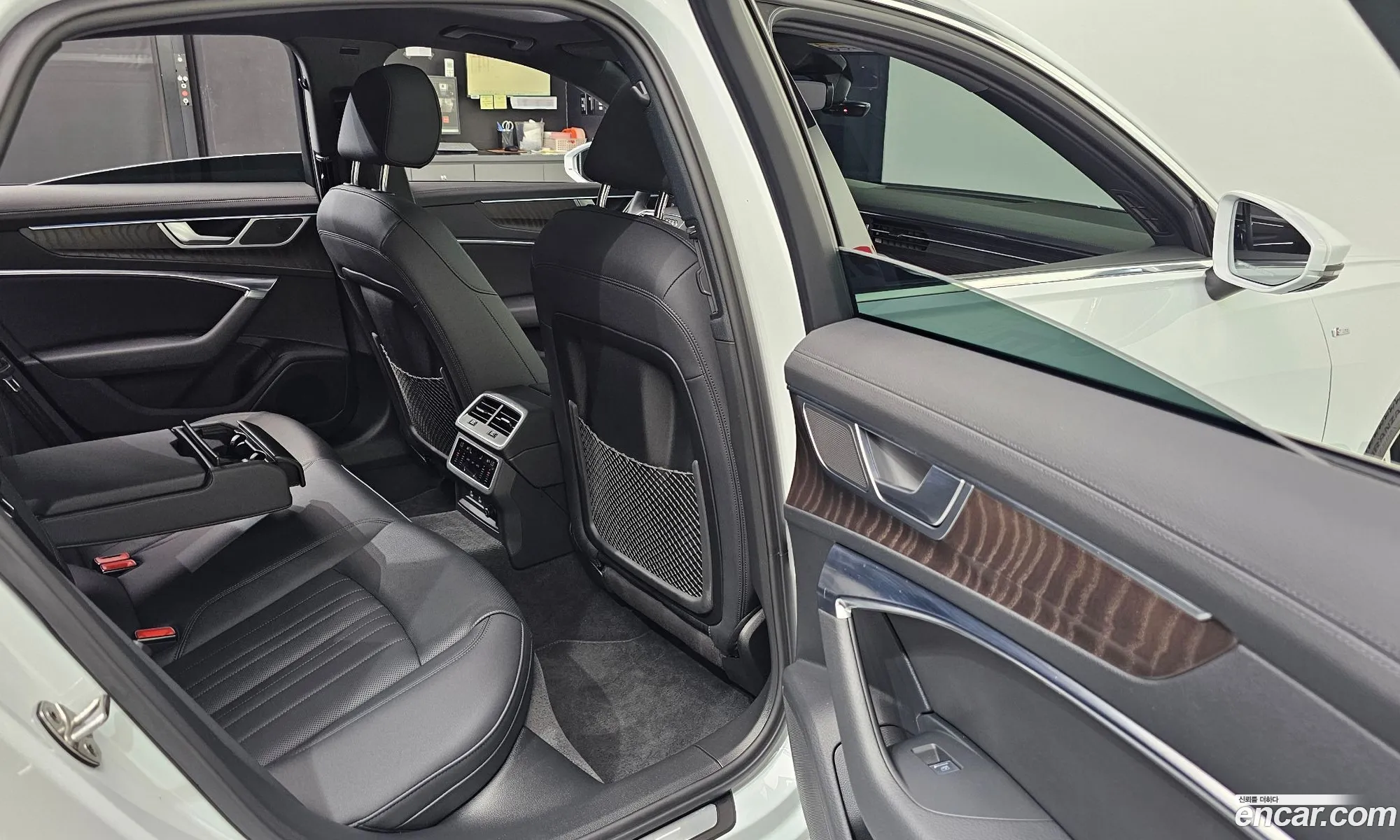 Audi A6 2023 WAUZZZF20PN054872 — 3