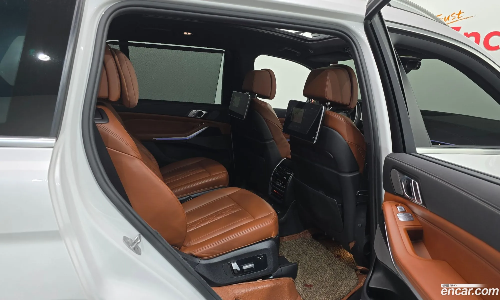 BMW X7 2020 WBACW8108L9D19395 — 28